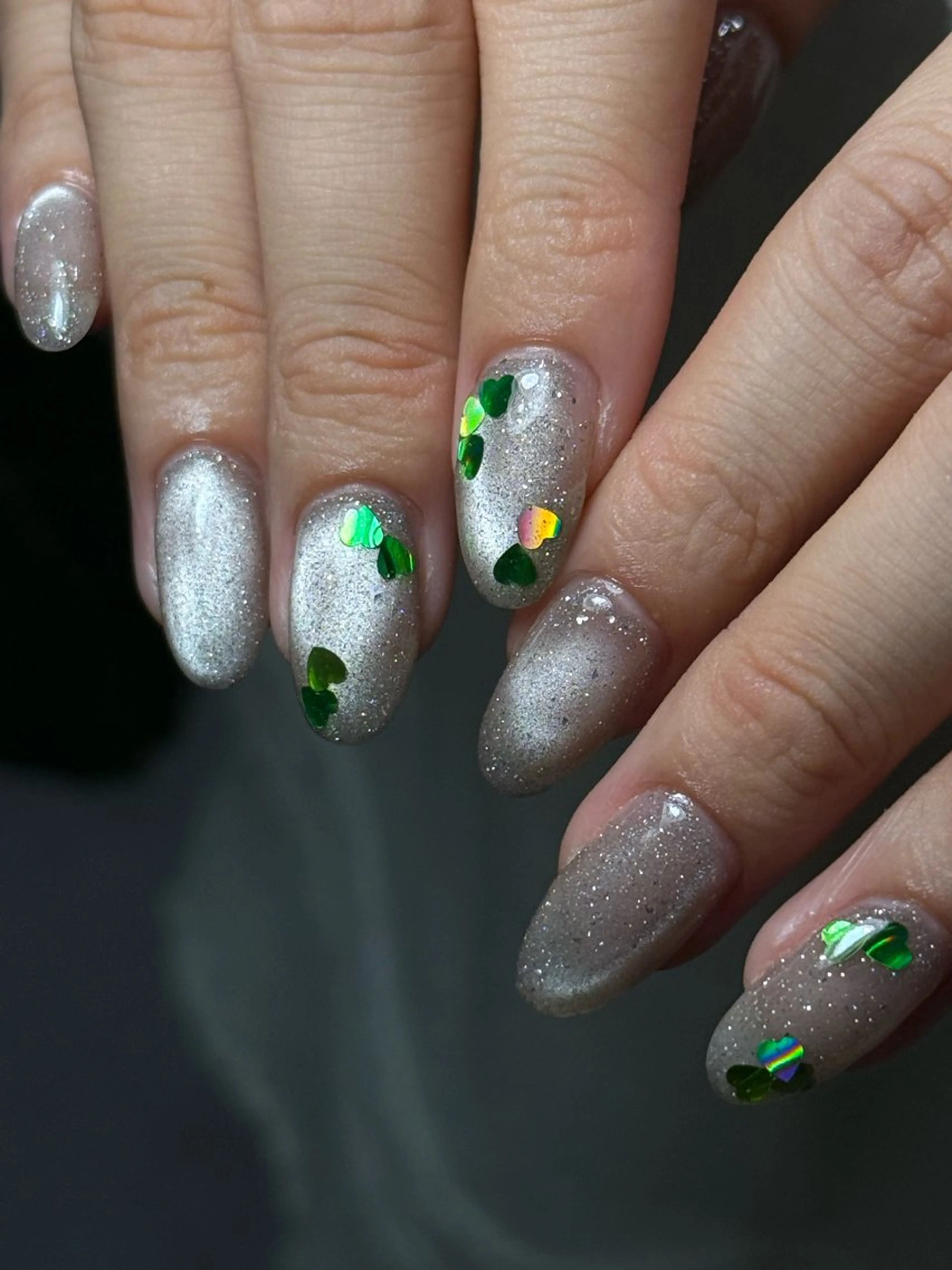 ネイル neouv所属・NEOUV_ mikuのネイルデザイン