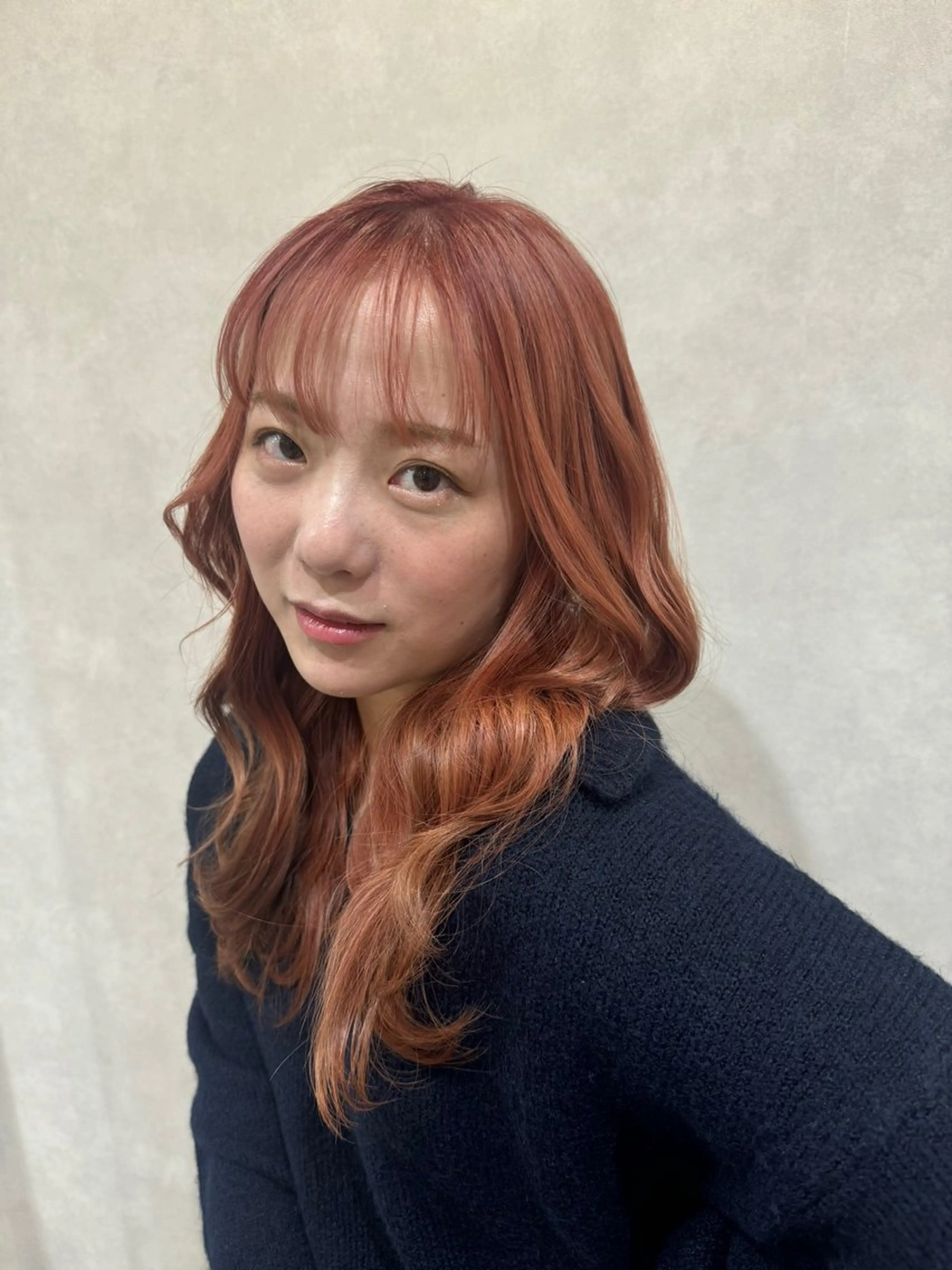 ロング カラー ブリーチ 透明感カラー 艶髪/白髪ぼかし ヘッドスパ/大野結菜のヘアスタイル