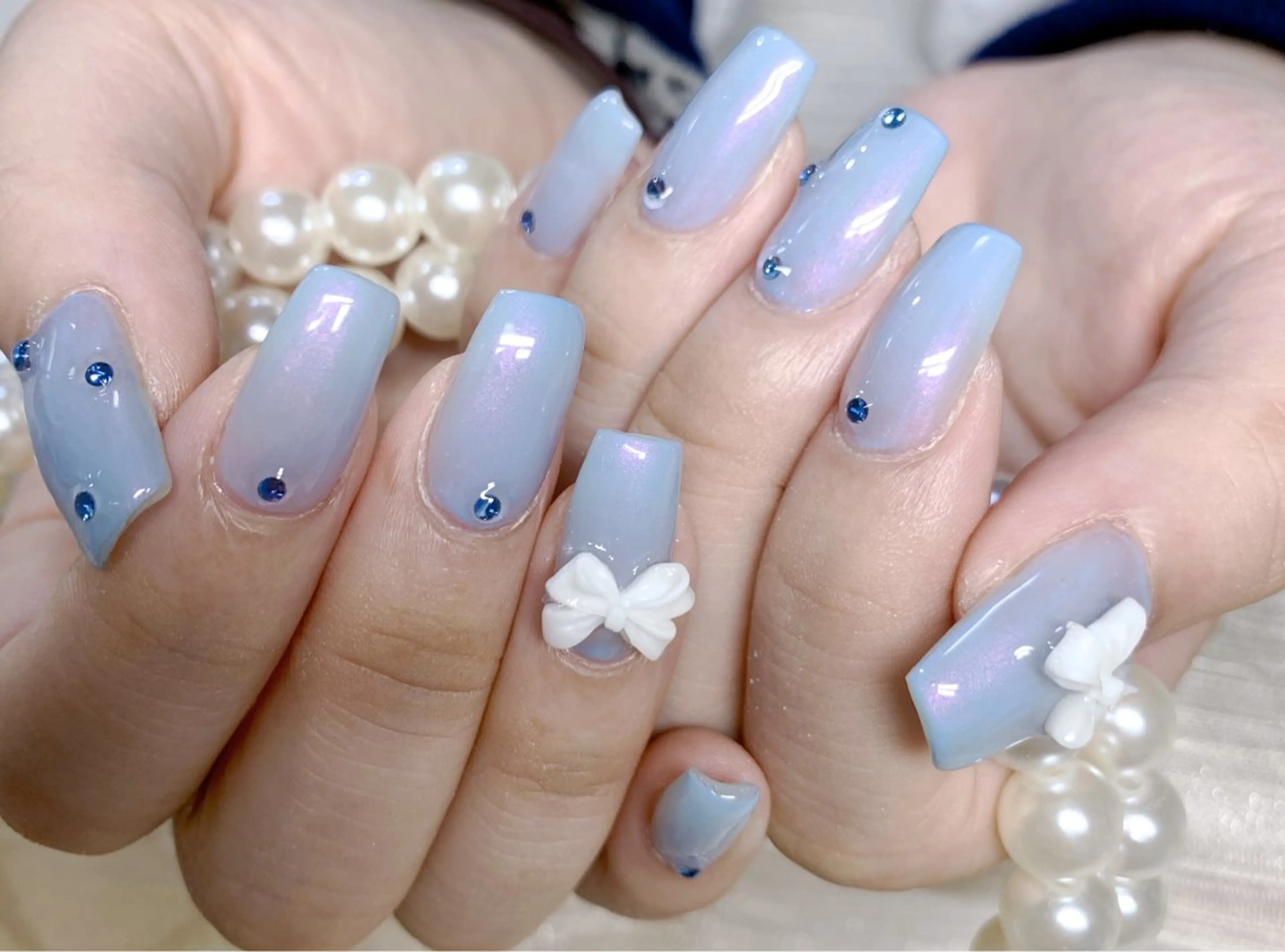 ネイル リボン シンプルネイル ハンドネイル mira-cle大濱美容アカデミー所属・AI NAのネイルデザイン