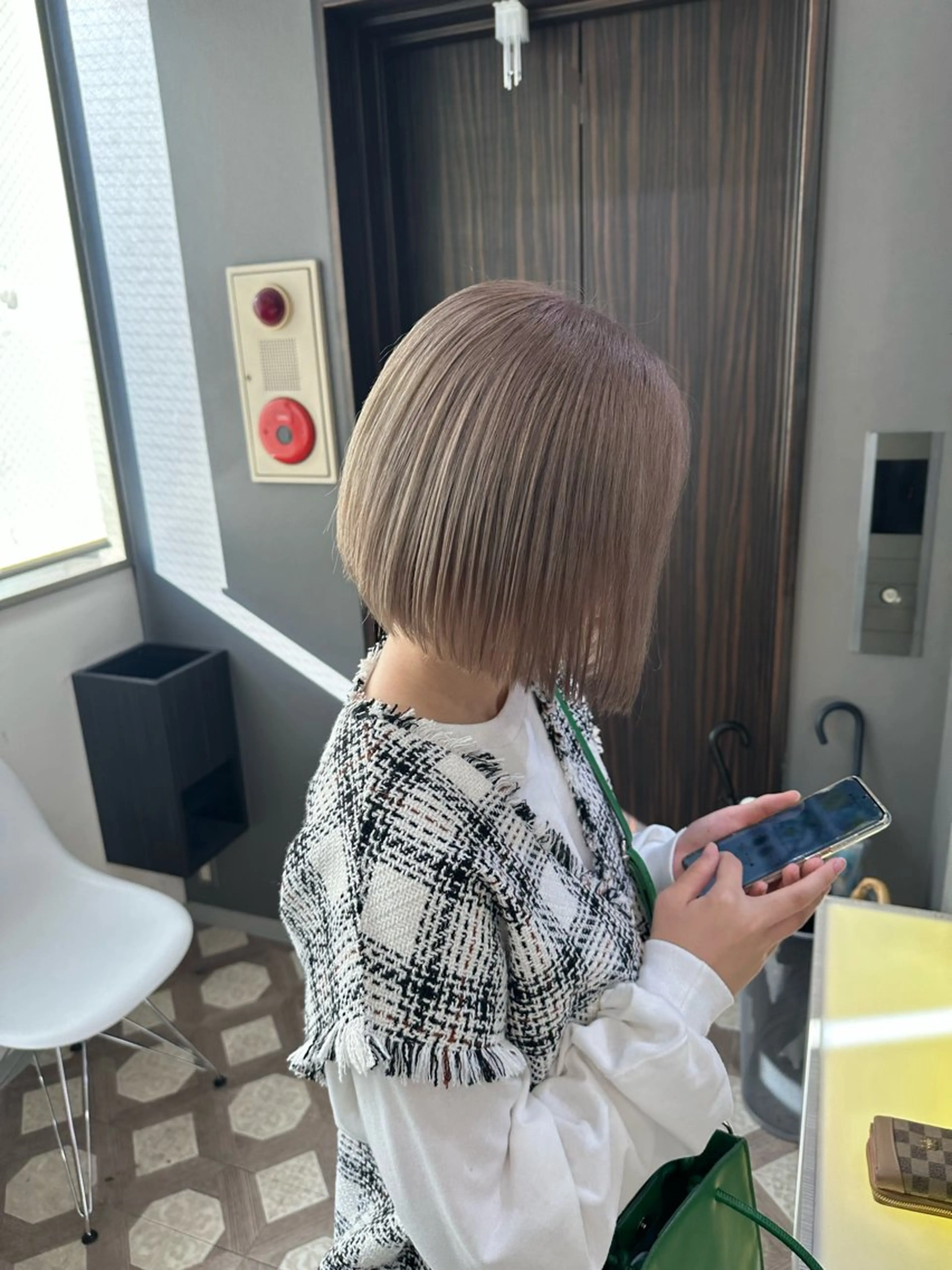 カラー ユイ☆ハイトーン ☆ブリーチデザインのヘアスタイル