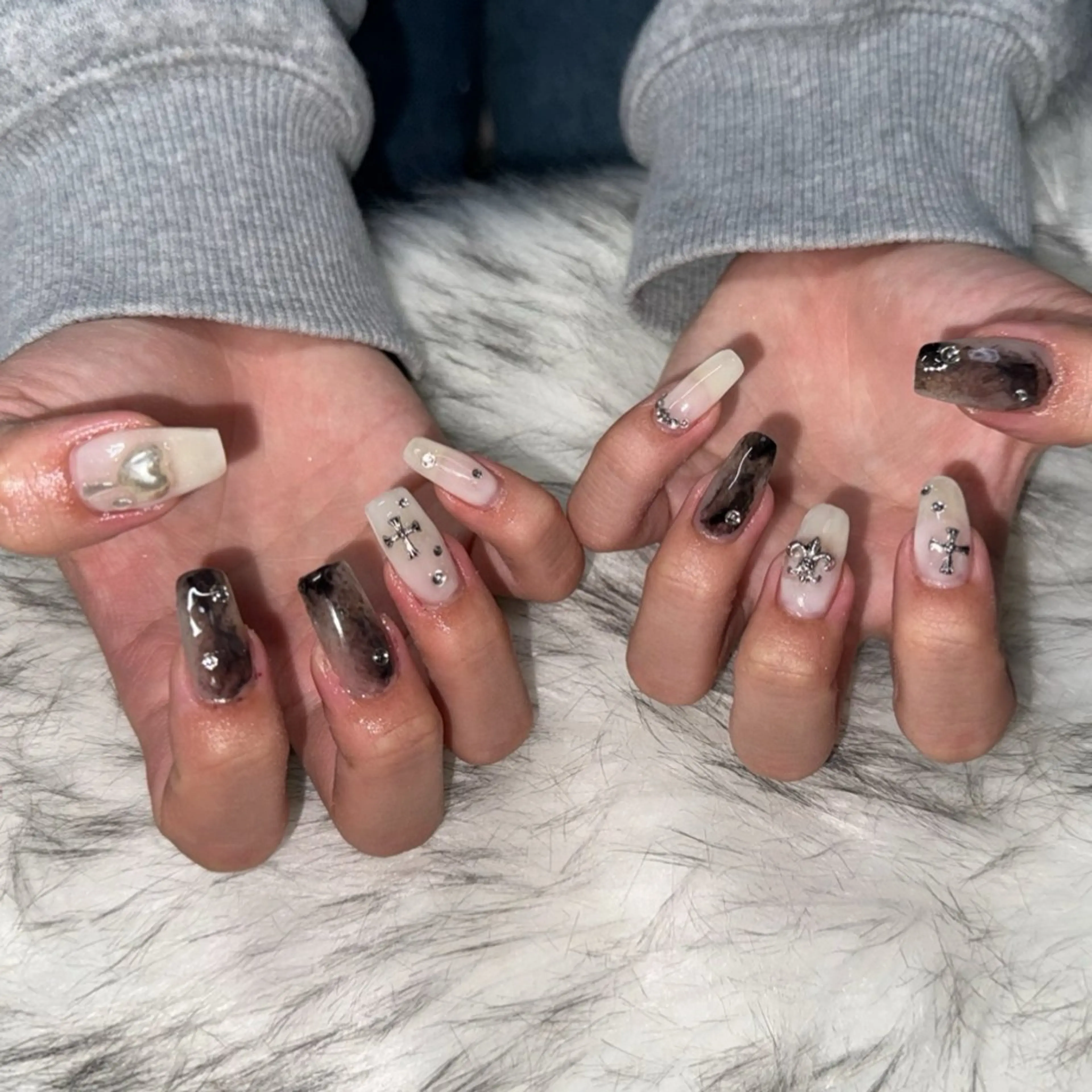 ロング ハンドネイル mao .のネイルデザイン