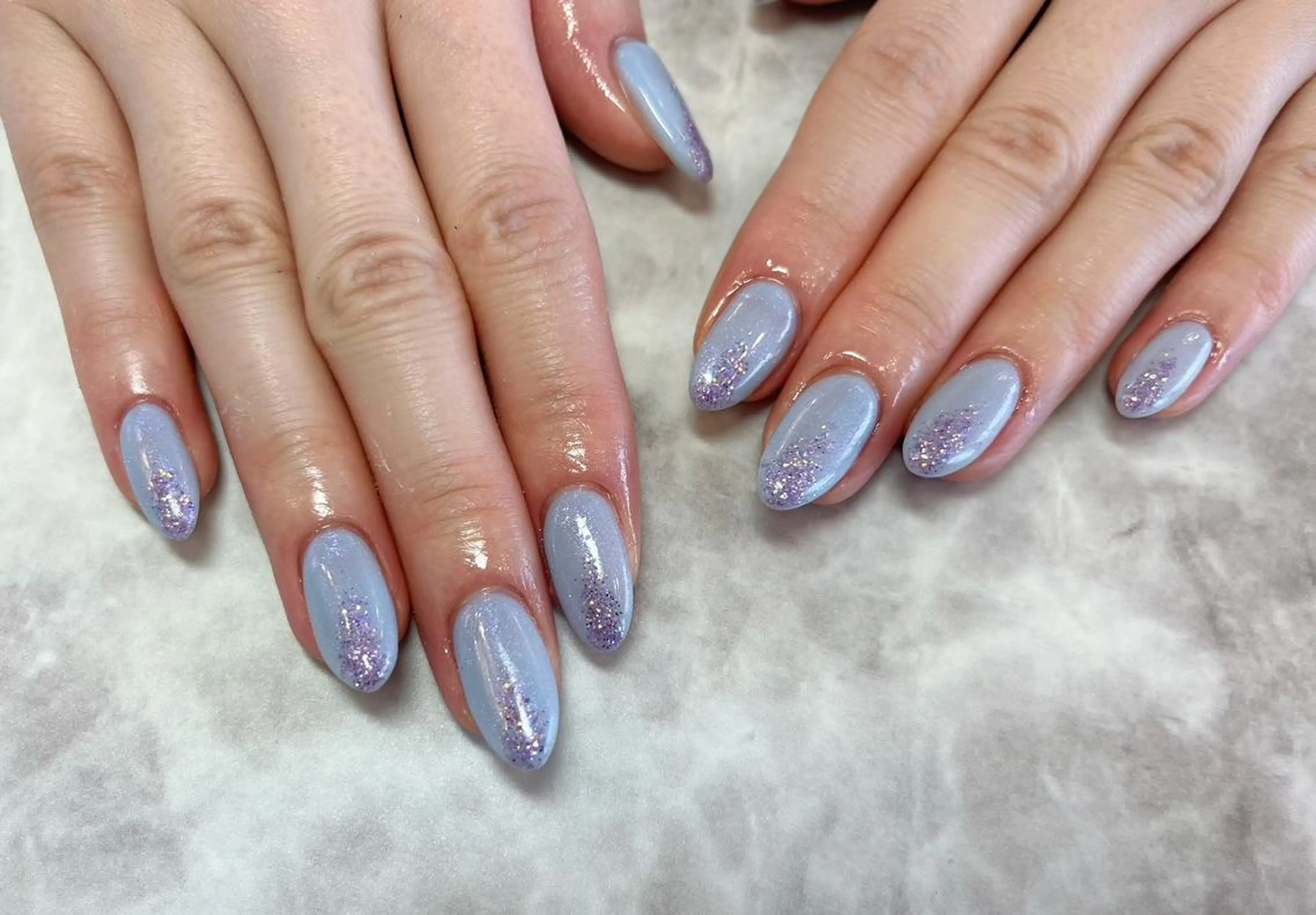 ネイル ネイルリボン 受付スタッフのネイルデザイン