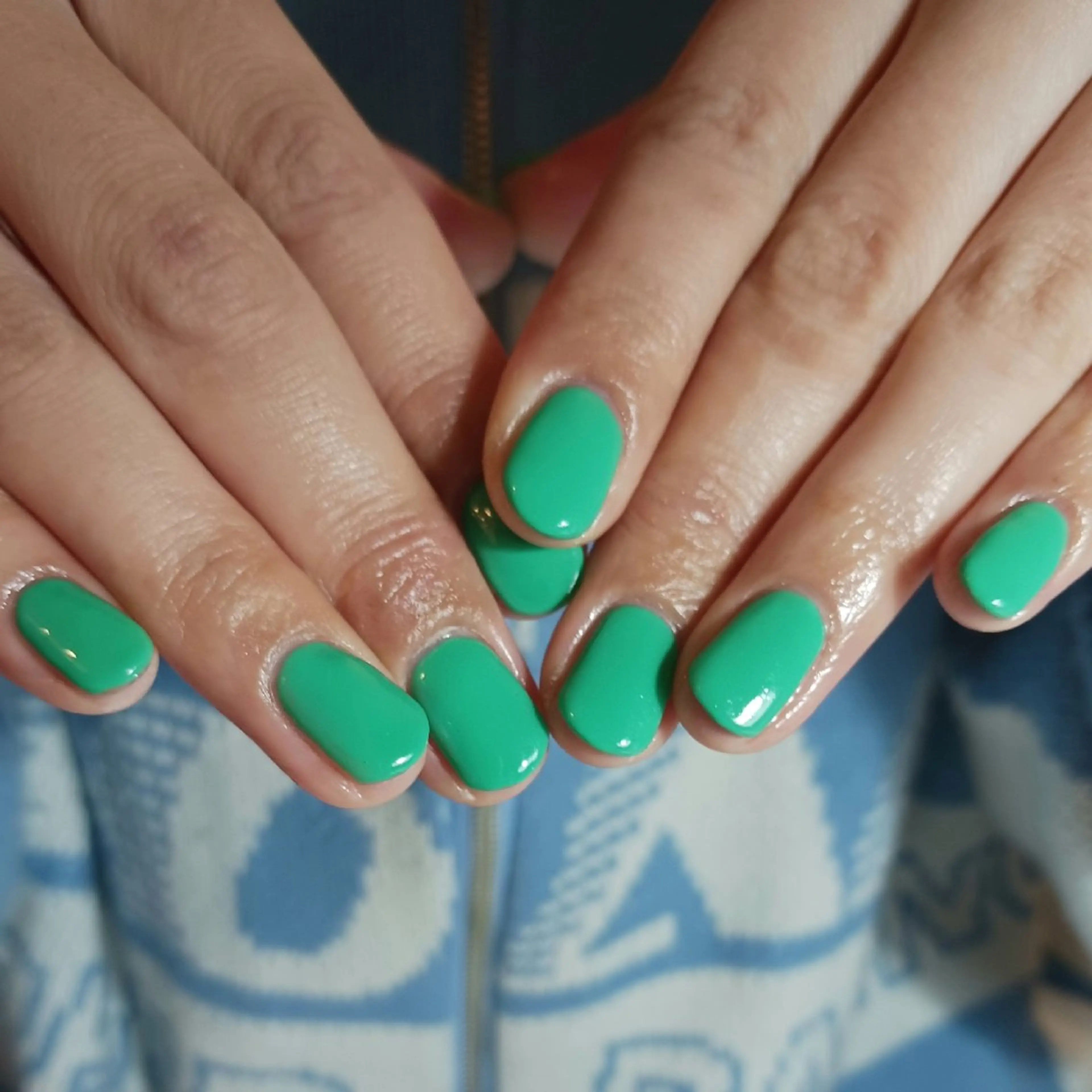 ネイル グリーン 持ち込み ワンカラーネイル ショートネイル 春ネイル ハンドネイル owlnail /持込みデザイン専門のネイルデザイン