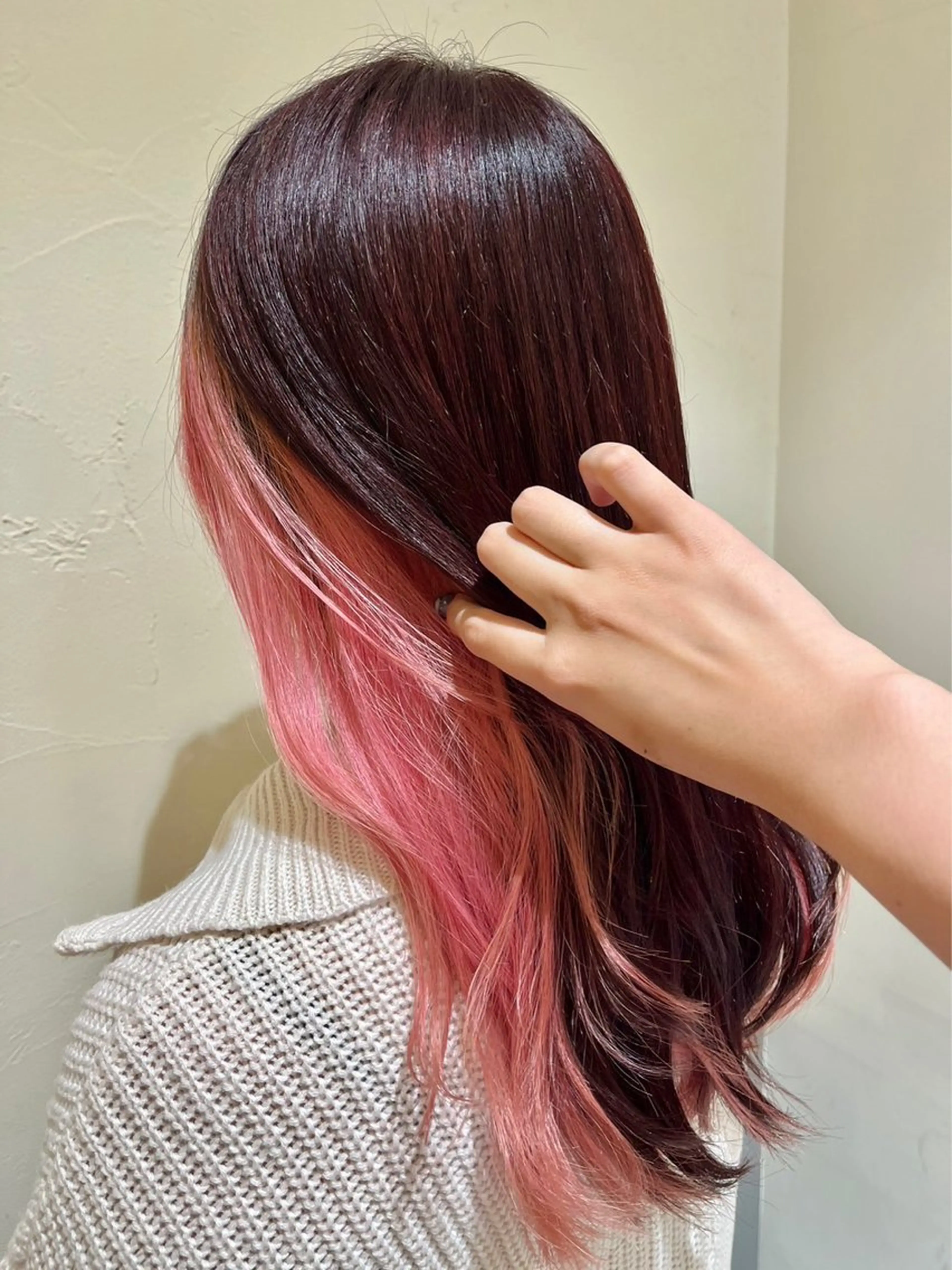 カラー ピンクカラー 佐久間 成恵のヘアスタイル