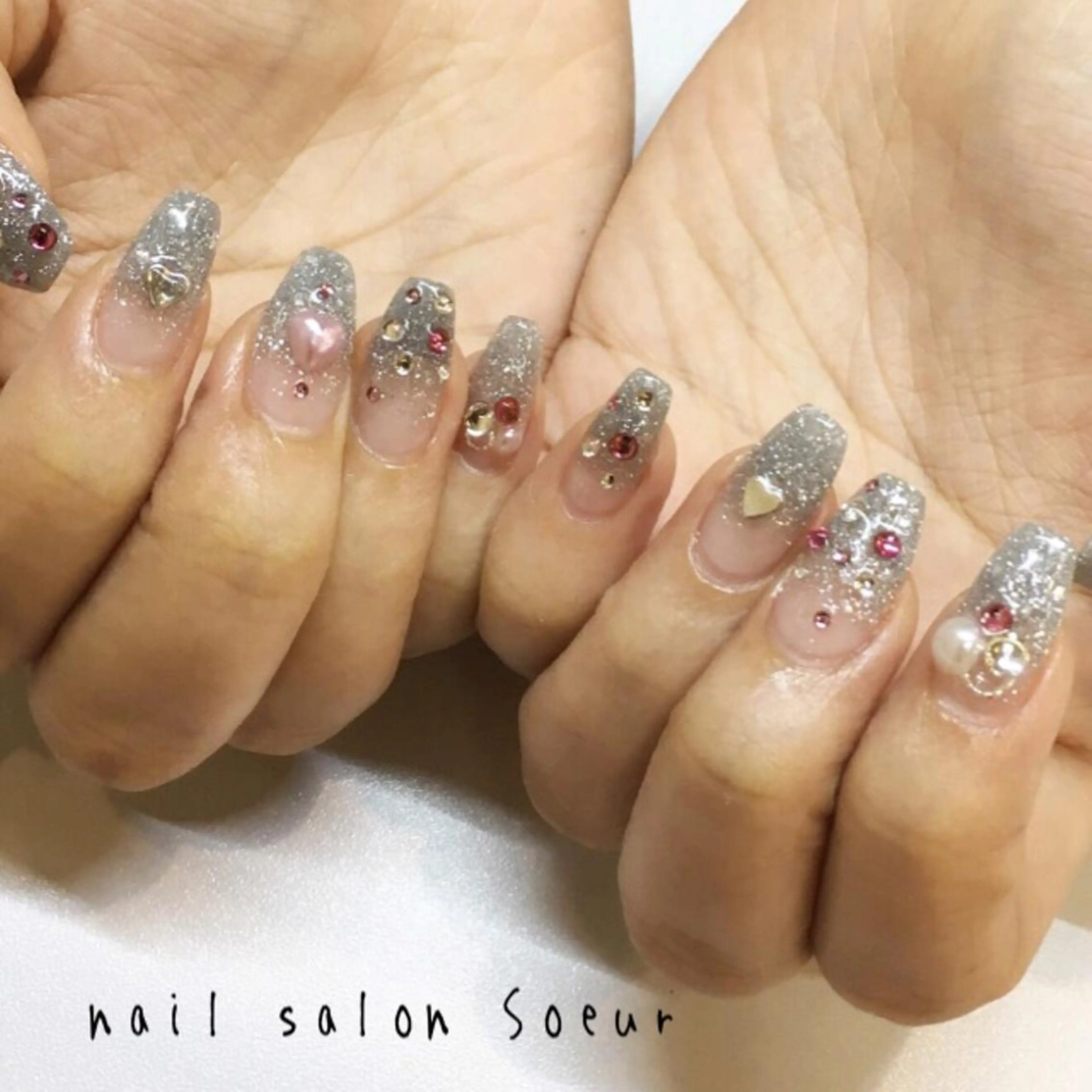 ネイル ハート キラキラネイル ラメ(グリッター) ラメグラデーション ピンク ハンドネイル nail salon Soeurのネイルデザイン
