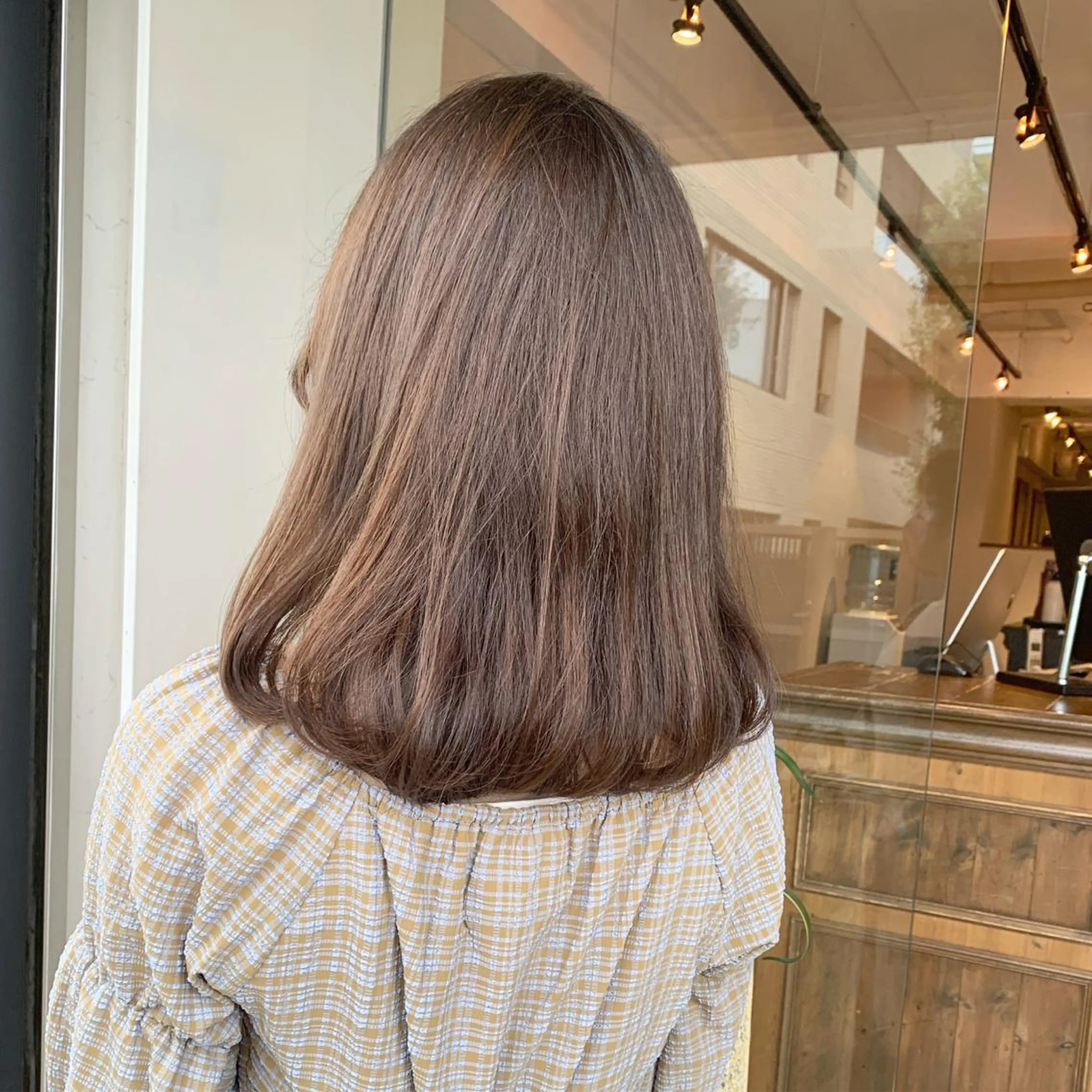 ミディアム カラー カット ヘアカラー トリートメント ヘッドスパ 透明感/オリーブ/ グレージュ/YUKAのヘアスタイル