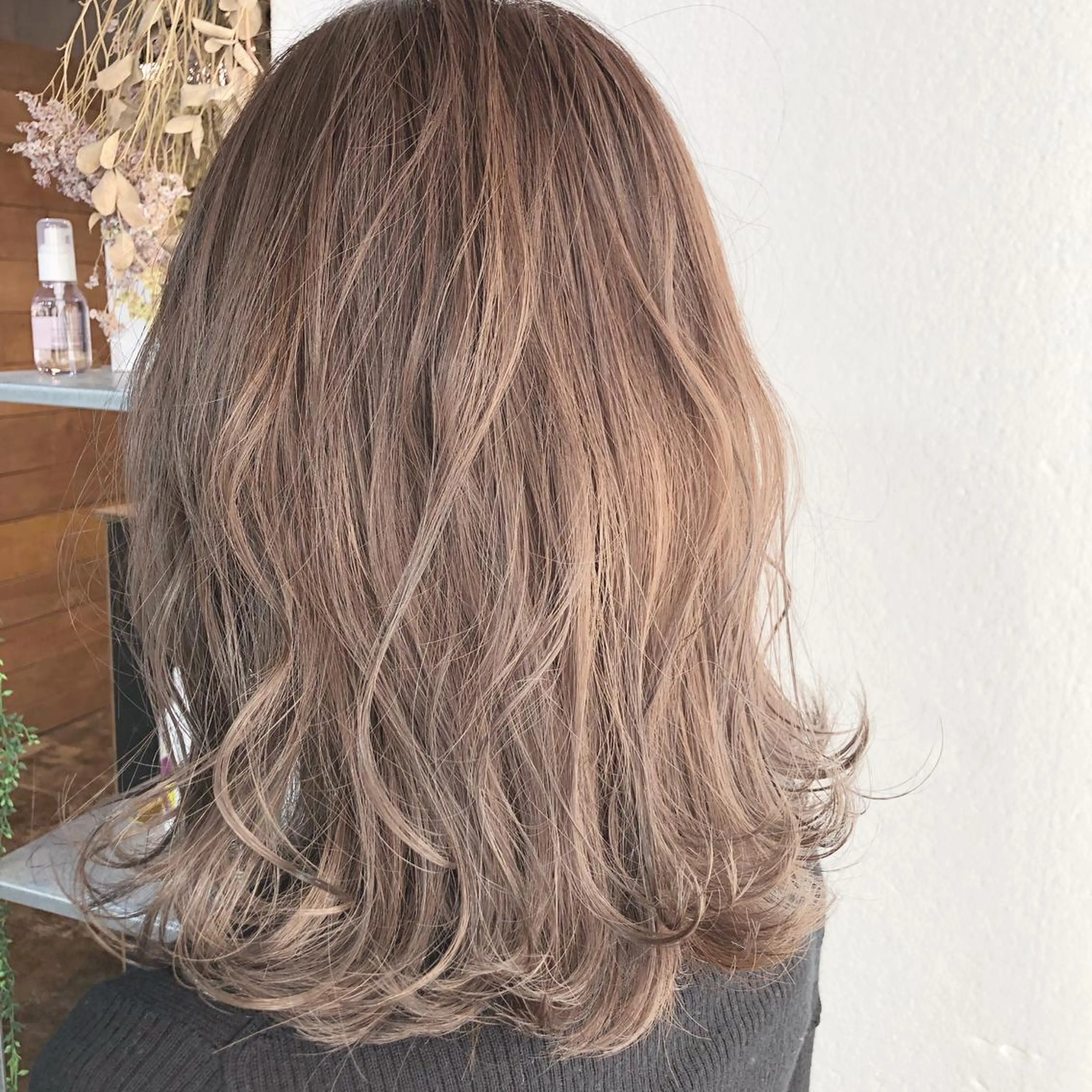 ミディアム カラー ベージュカラー icon.hakata所属・kazuki iconのヘアスタイル