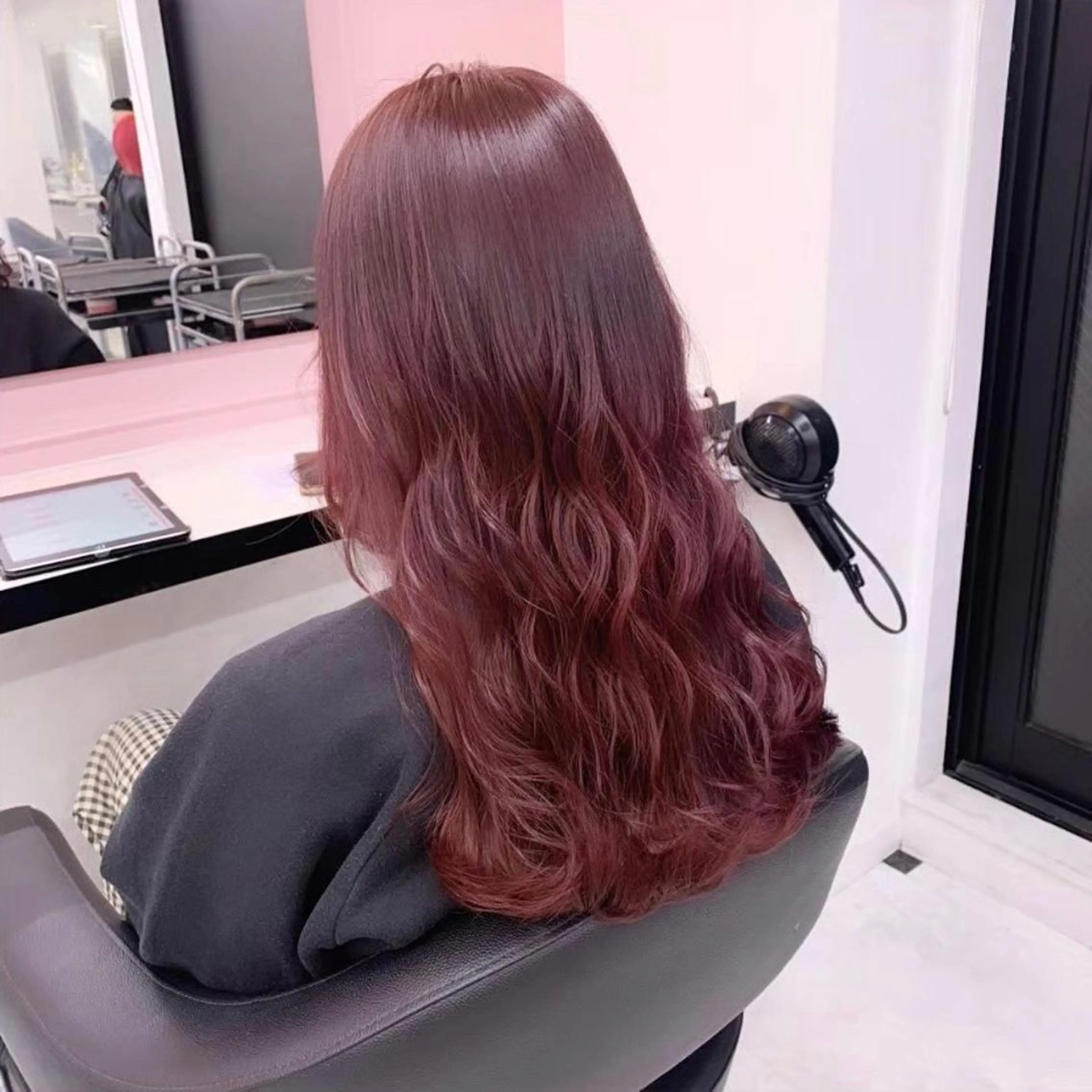 ロング カラー ピンク・ベージュ🩰 カラー🫧とらのヘアスタイル