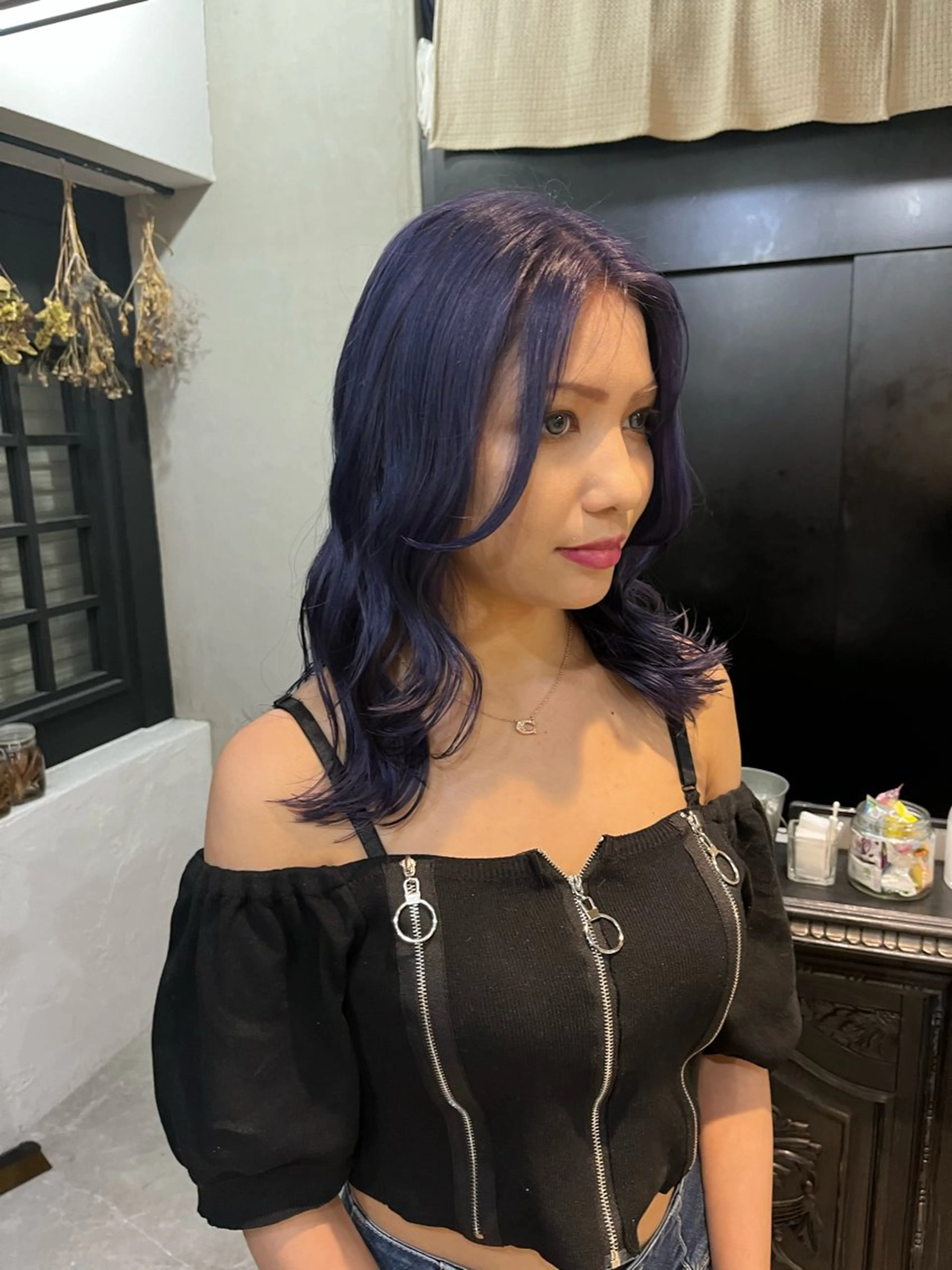 セミロング ブリーチなしダブルカ ラー🩶manamiのヘアスタイル