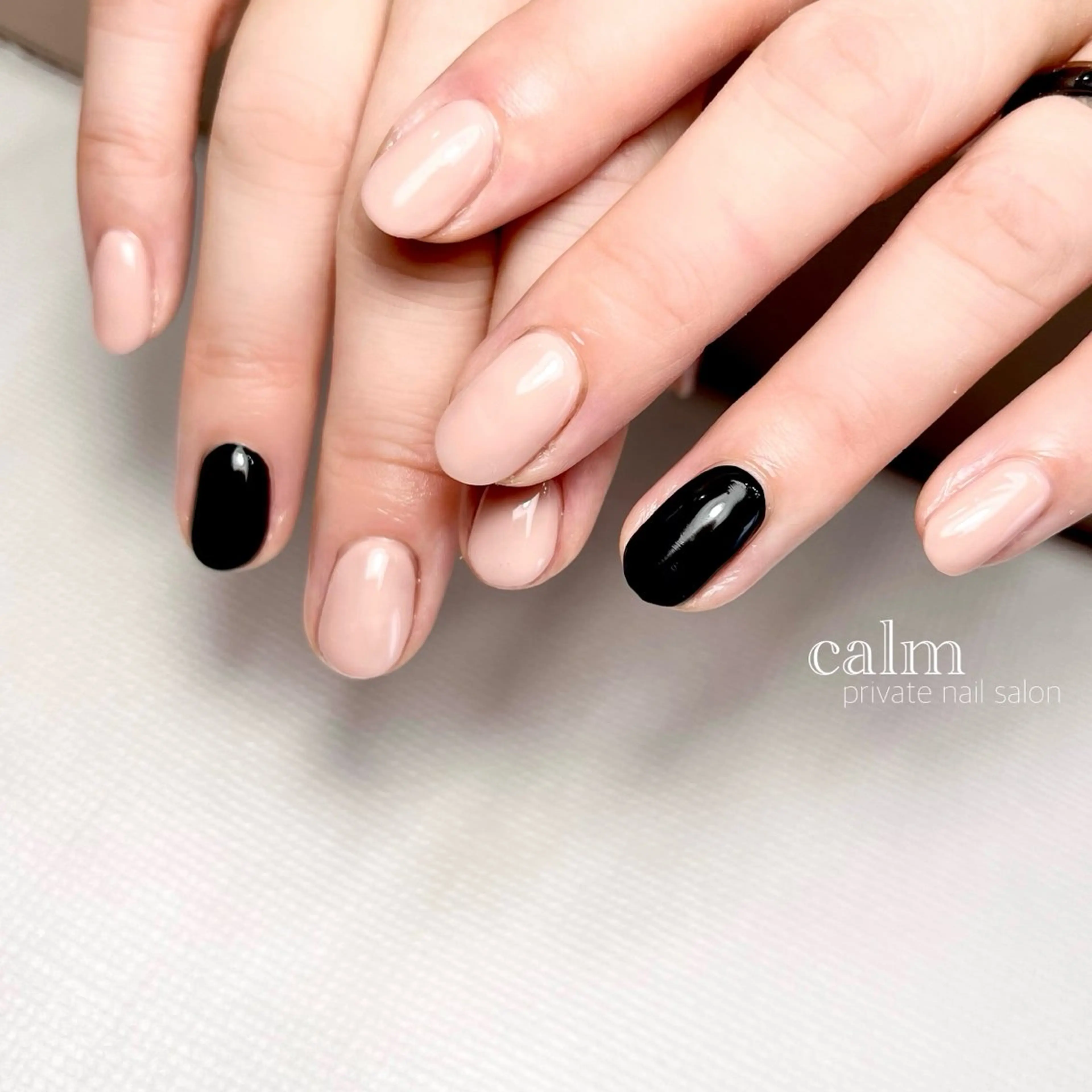 ネイル ハンドネイル calm 〔ｶｰﾑ〕のネイルデザイン