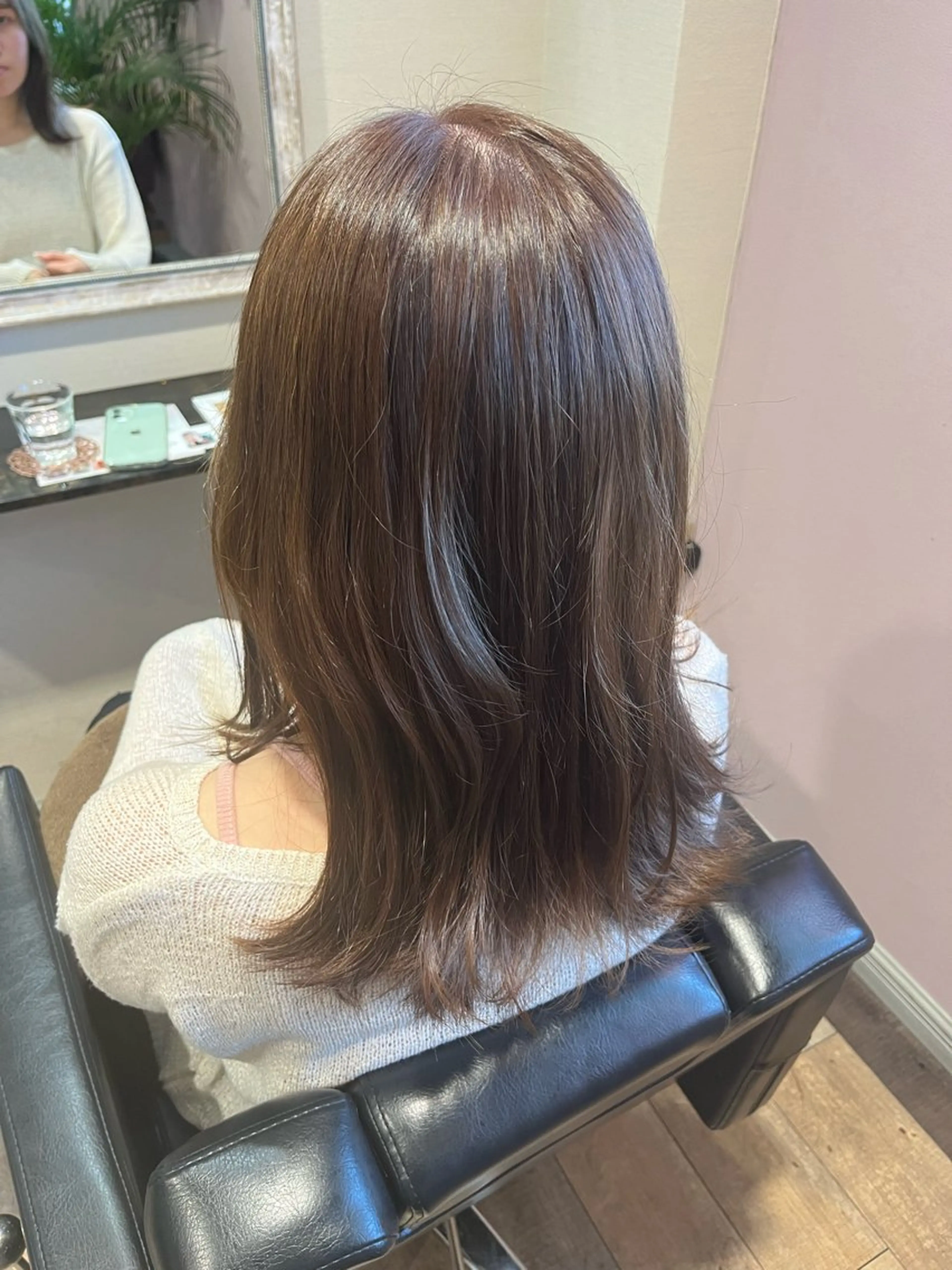 ミディアム カラー 透明感カラー オリーブカラー レイヤーカット 顔まわり/オフィス カラー/青栁優🔆のヘアスタイル