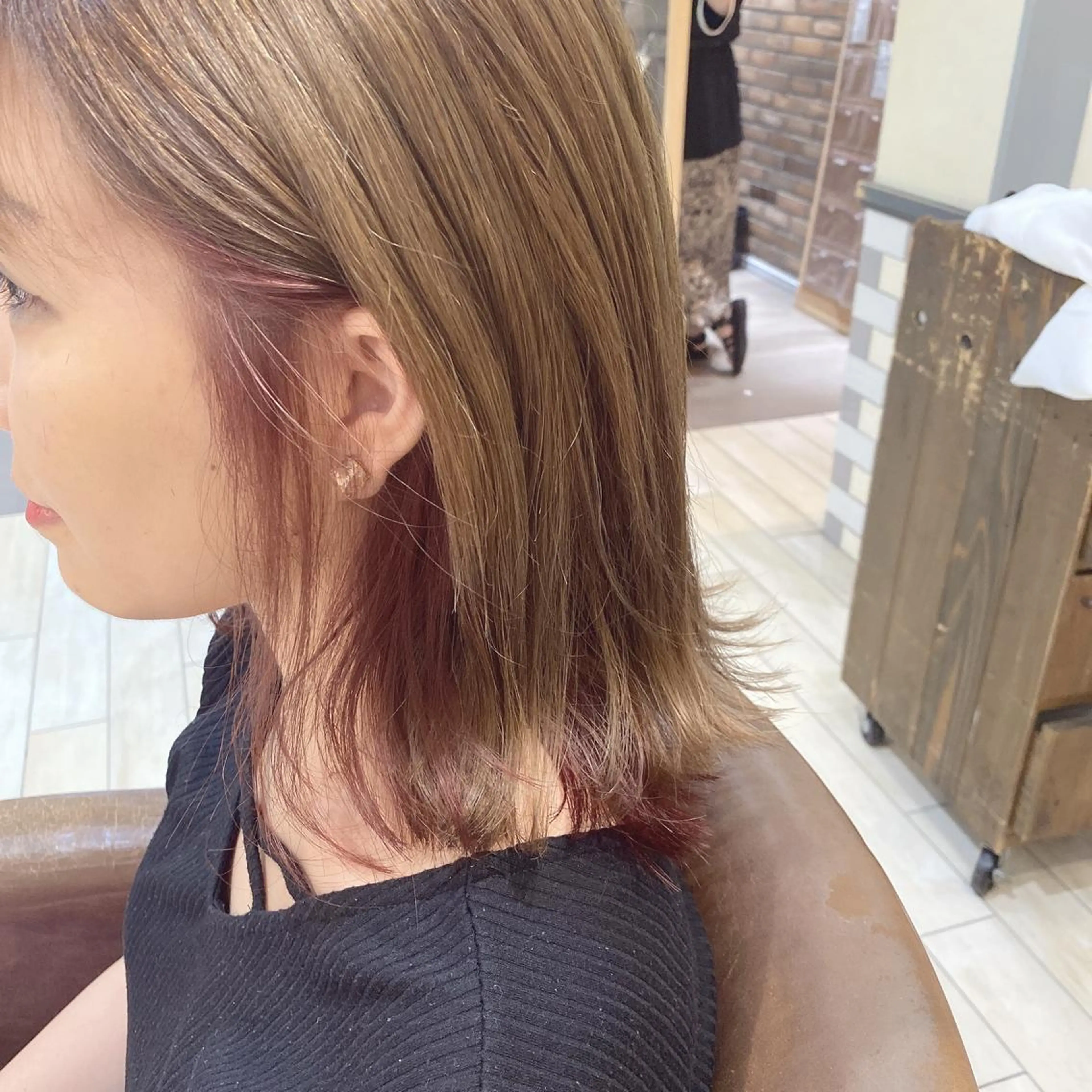 ミディアム カラー インナーカラー ピンクカラー バイオレットカラー ✳︎SERA✳︎ 平日のみご案内のマツエク・マツパデザイン