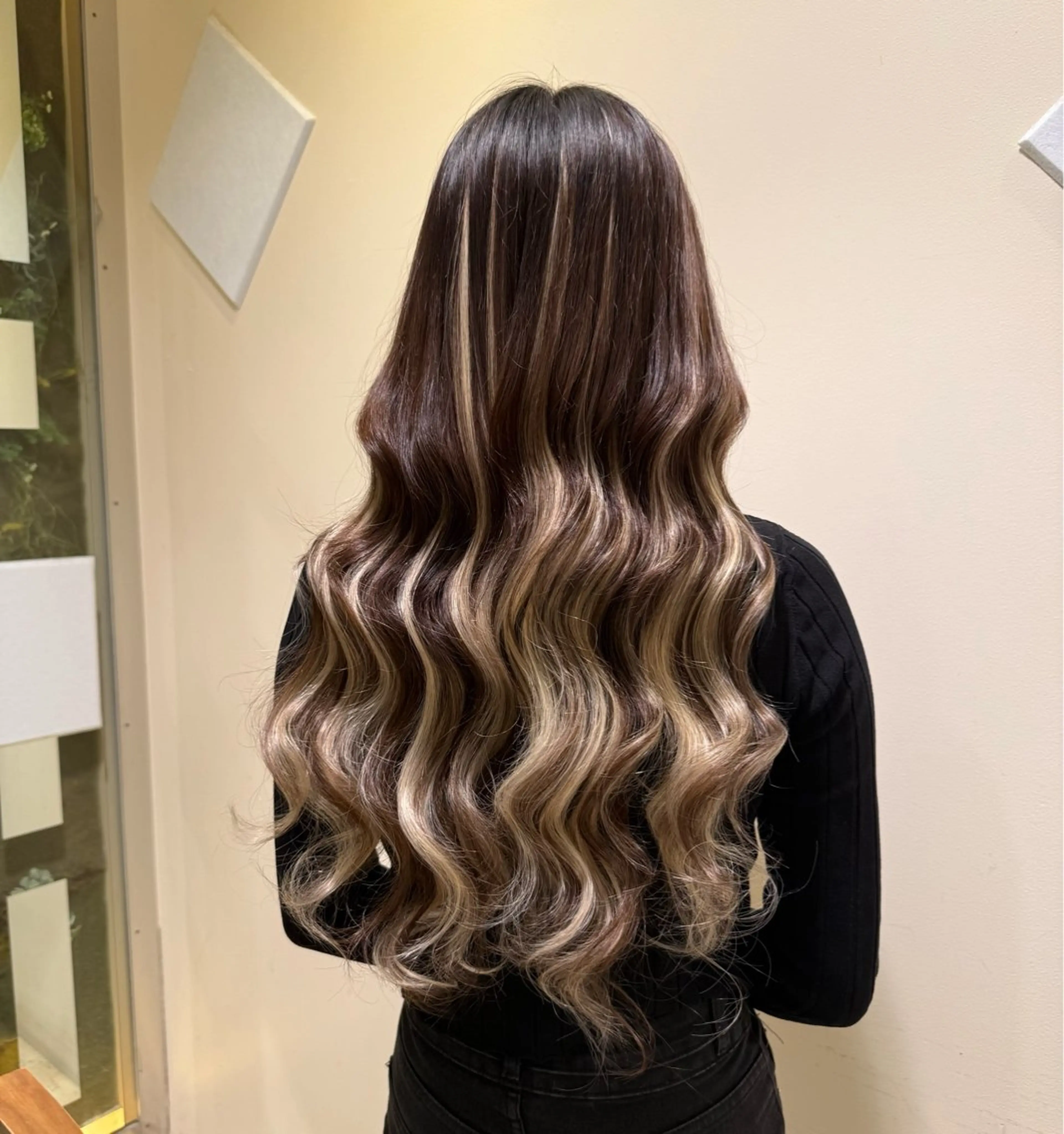 ロング ハイライト エクステ MIYUN🌙 エクステフリーランスのヘアスタイル