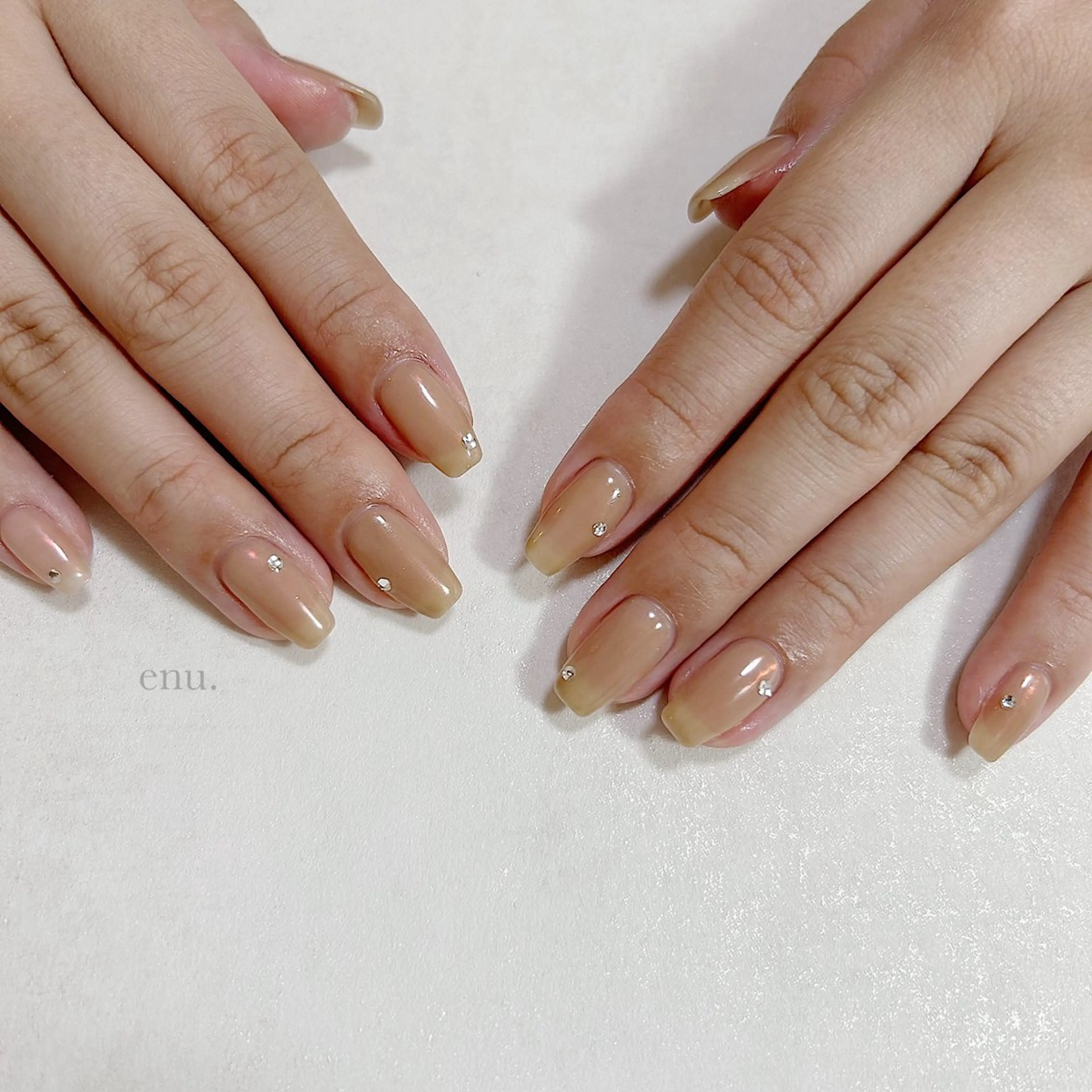 ネイル ストーンネイル ハンドネイル enu. nanakoのネイルデザイン