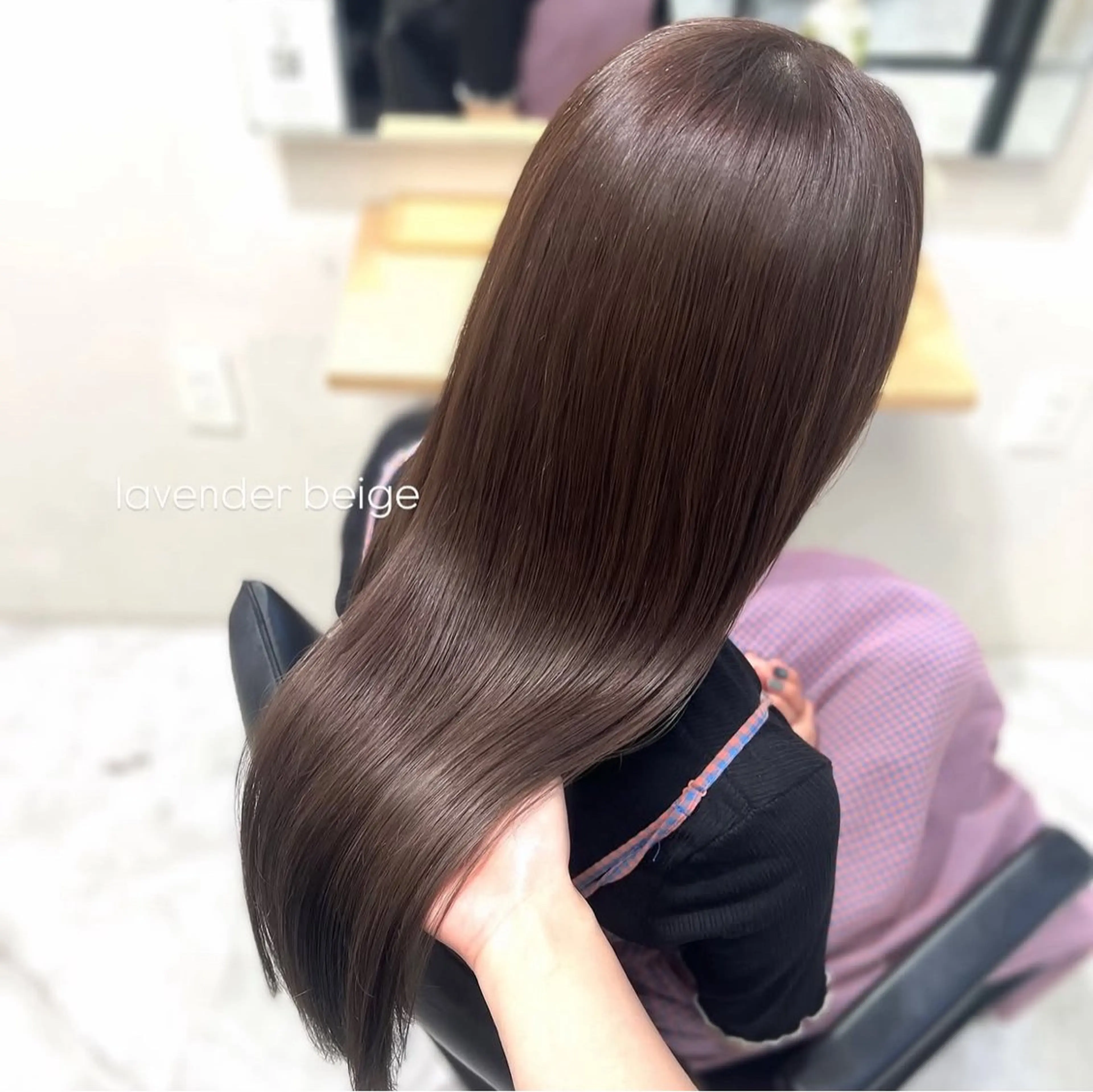 ロング カラー ベージュカラー ラベンダーカラー オレンジ EMANON梅田店所属・前川 朋香のヘアスタイル