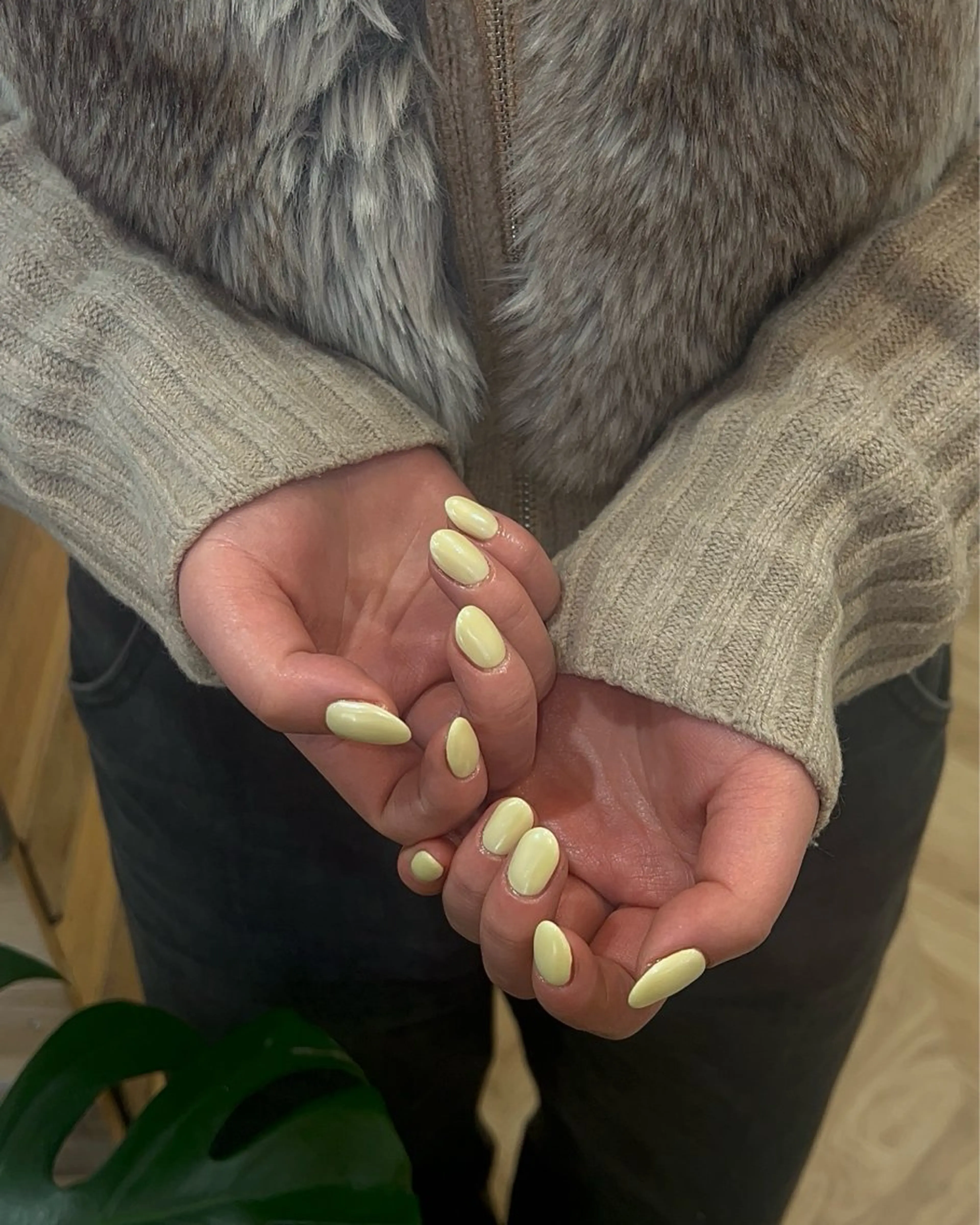 ネイル ハンドネイル フットネイル ハンドケア Nes.Nail所属・Miyagi Asamiのネイルデザイン