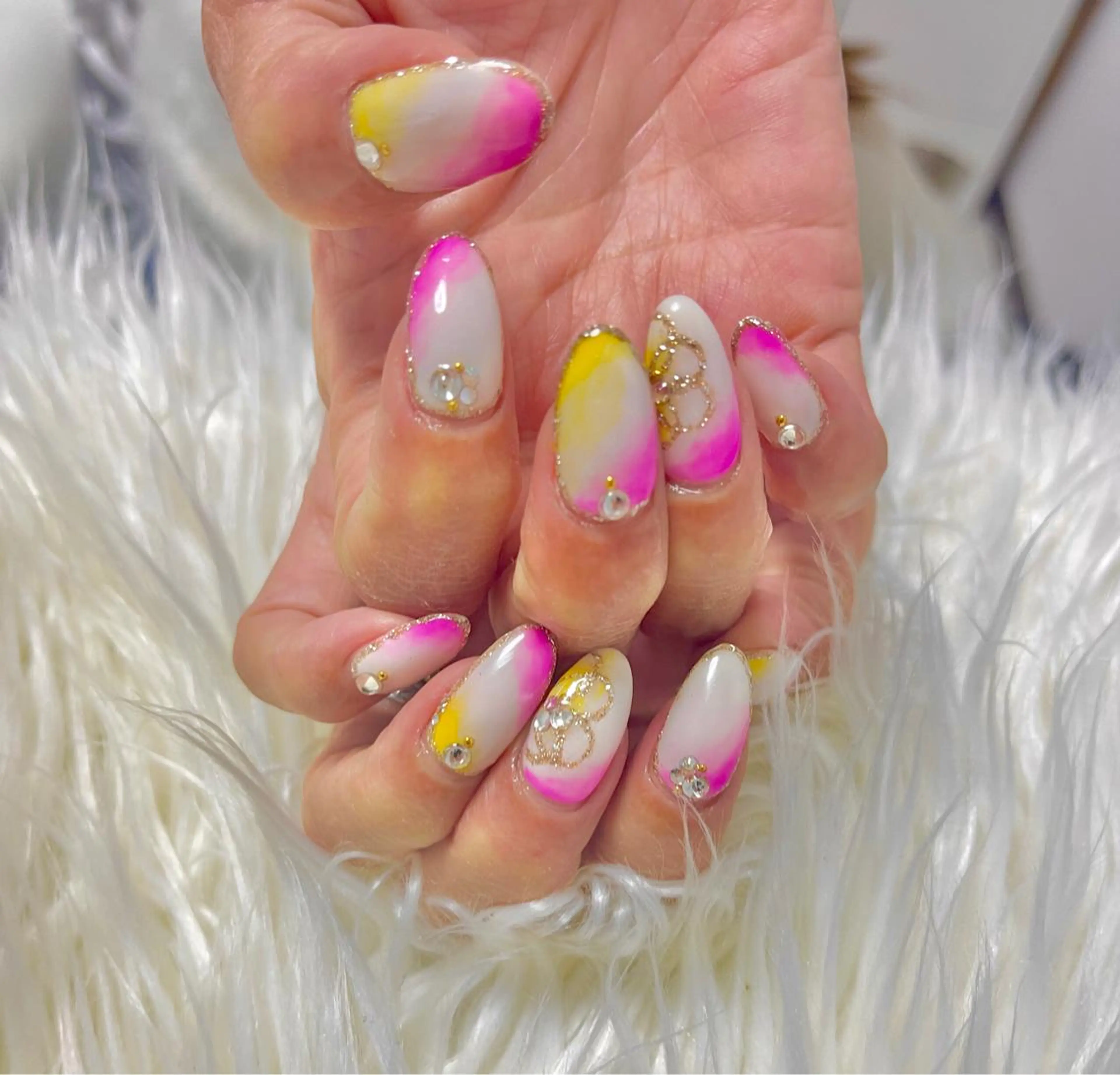 ロング ハンドネイル celica所属・松田 由真のネイルデザイン