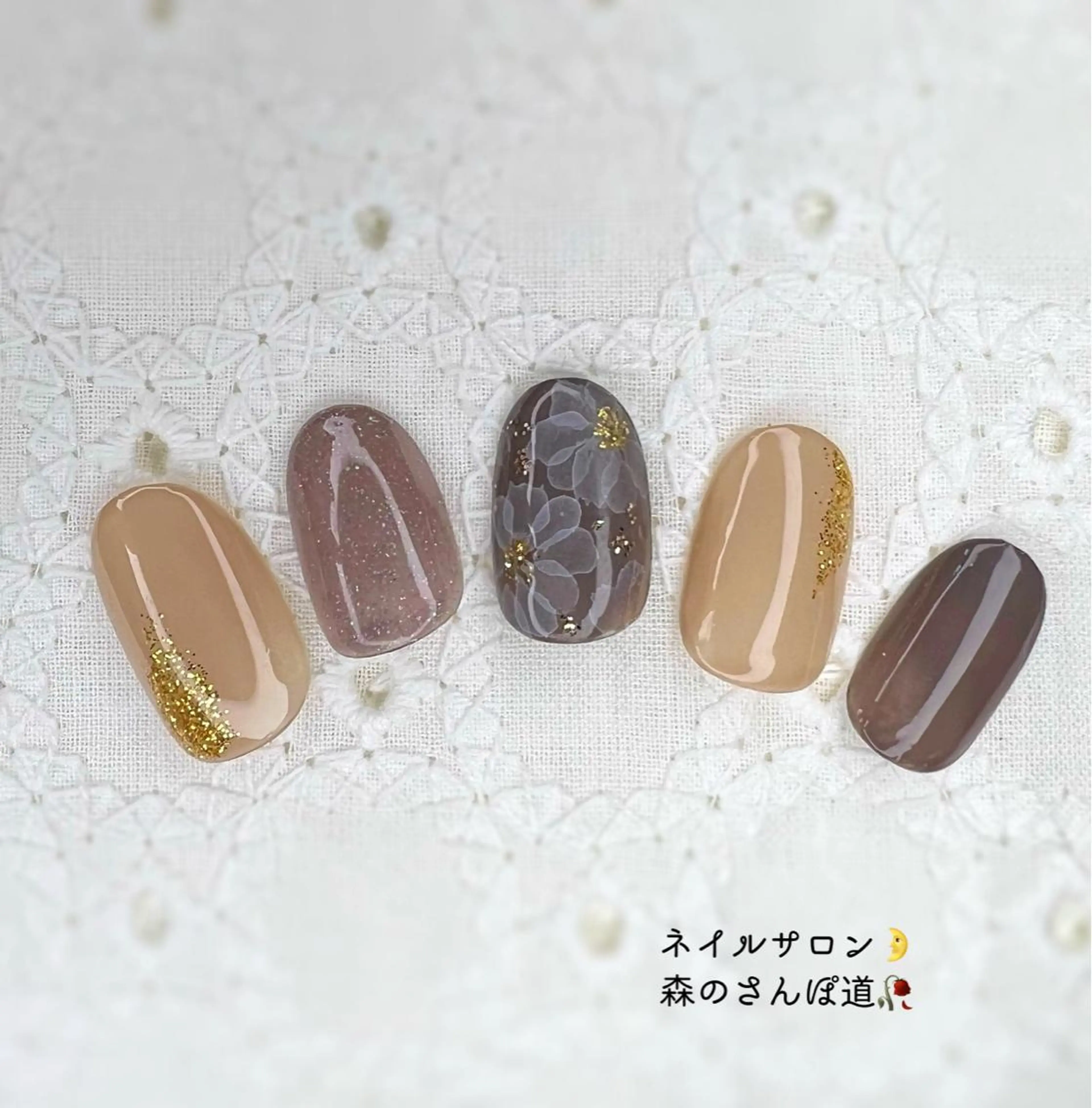 ネイル カジュアル ジェルネイル ガーリー 春ネイル 冬ネイル ハンドネイル 森のさんぽ道所属・ショートネイル 森のさんぽ道のネイルデザイン
