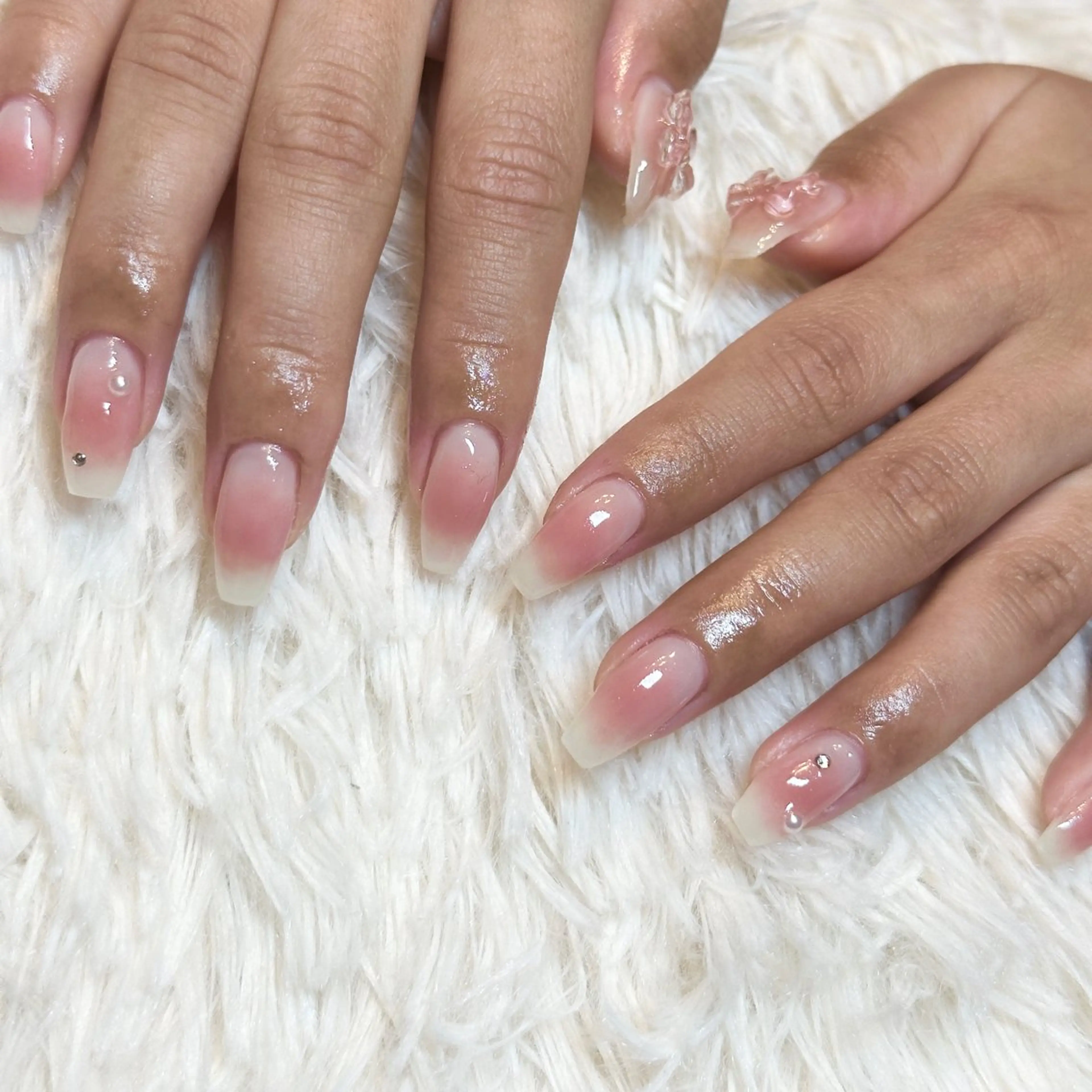 ネイル チークネイル クリアネイル リボン ハンドネイル フットネイル nailsalon Any'bのネイルデザイン