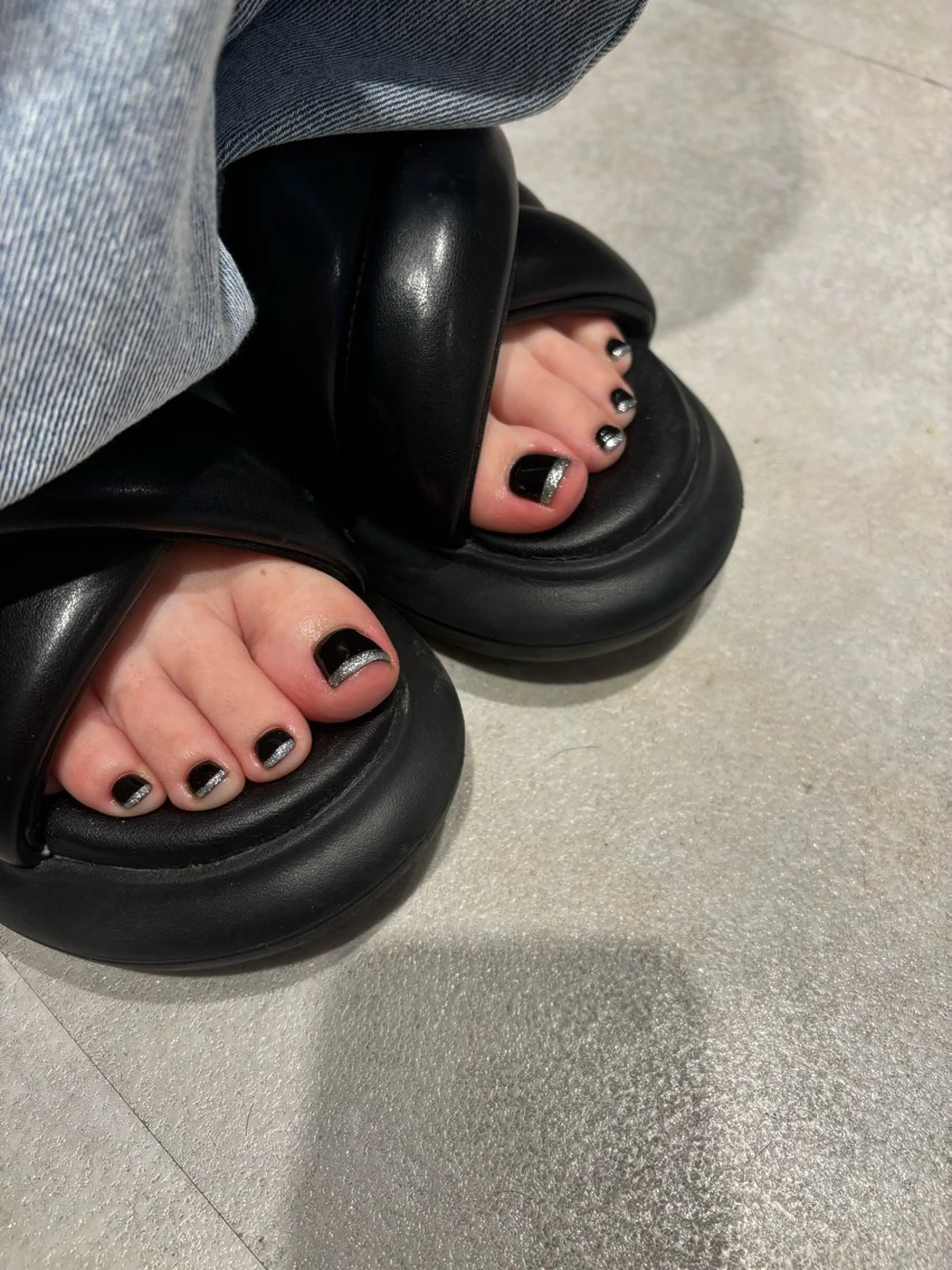 《フット》ワンカラー・ラメグラ　60分　　　　　　　　　　　　　　　　　　　　　　　　　　　　　　（オフ込み可➕30分）の写真