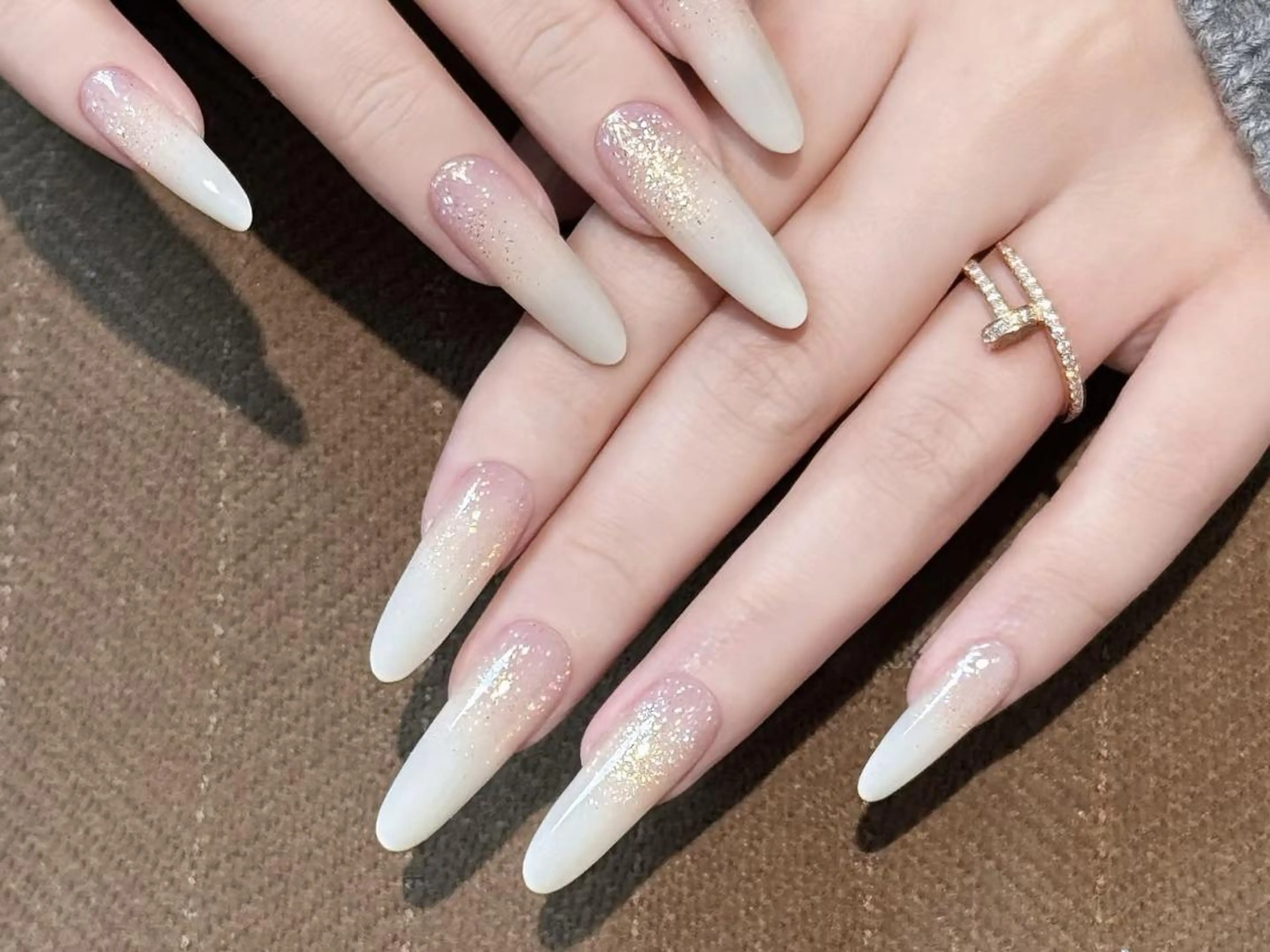 ネイル ジェルネイル グラデーション ホログラムネイル ラメ(グリッター) ラメグラデーション ハンドネイル 🎀Sense Nail渋谷店🎀のネイルデザイン