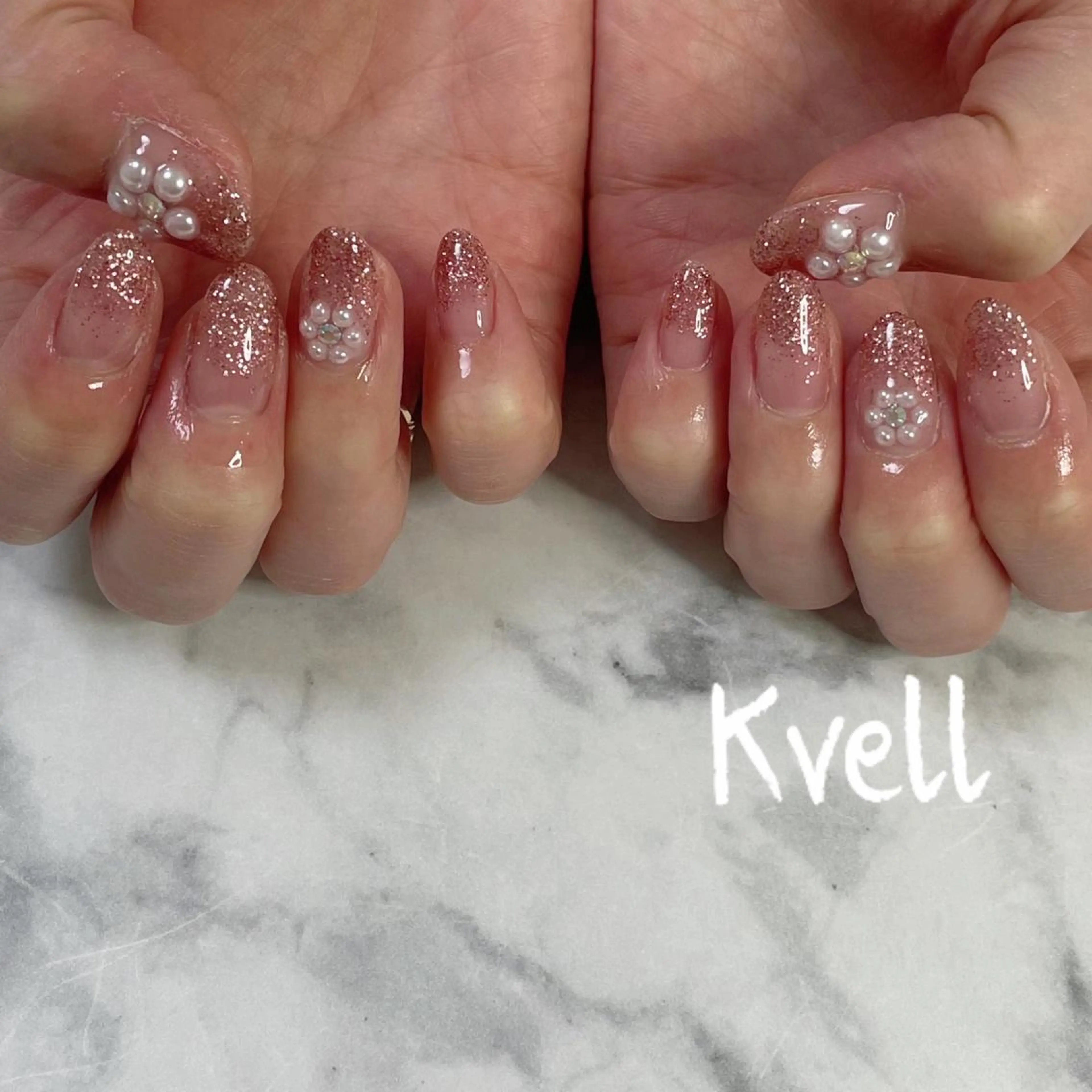 ネイル ラメ(グリッター) ラメグラデーション ハンドネイル nail salon  Kvell所属・nailsalon Kvellのネイルデザイン