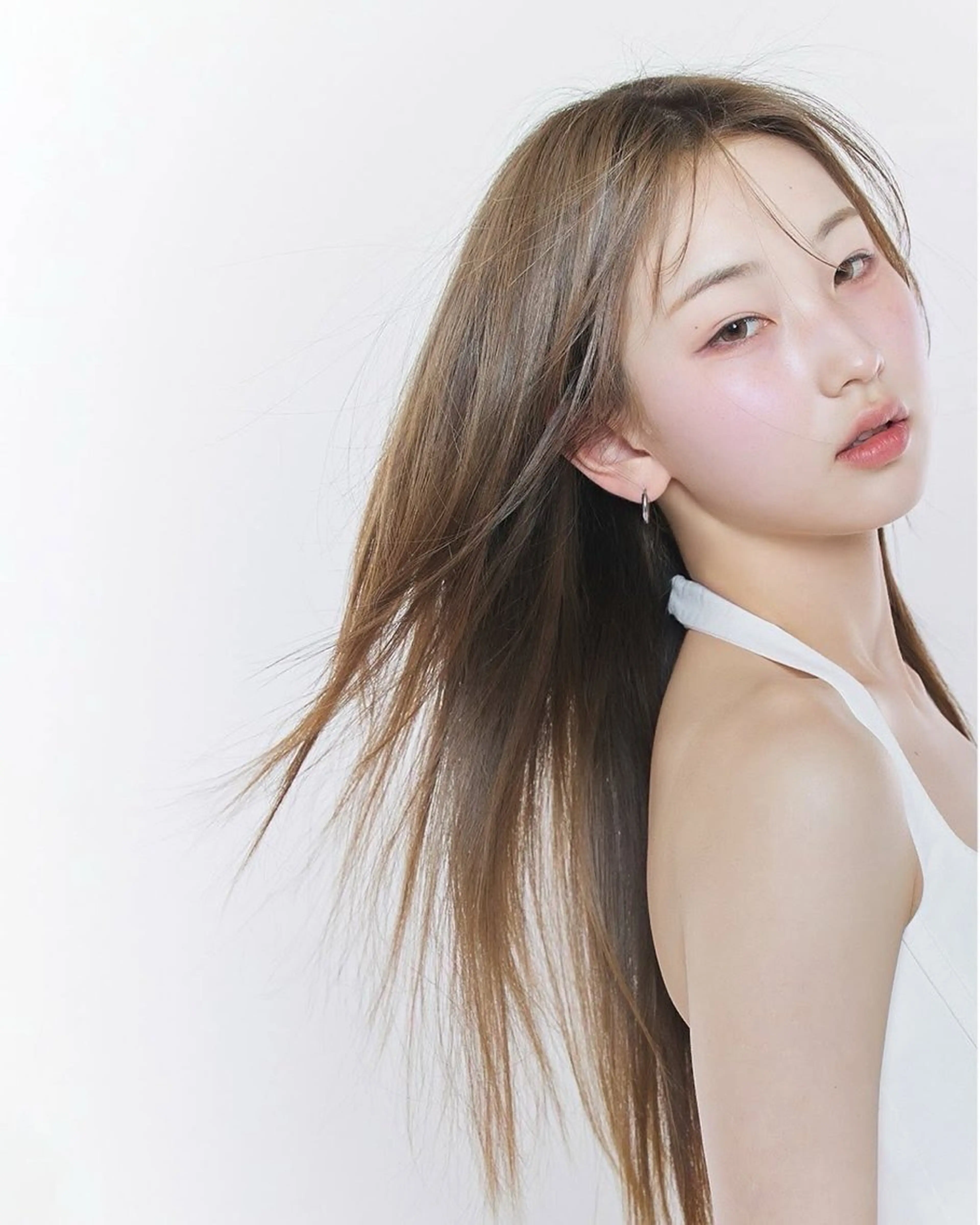 セミロング カラー カット ヘアカラー トリートメント 韓国JUNOヘア narumi‎🤍のヘアスタイル