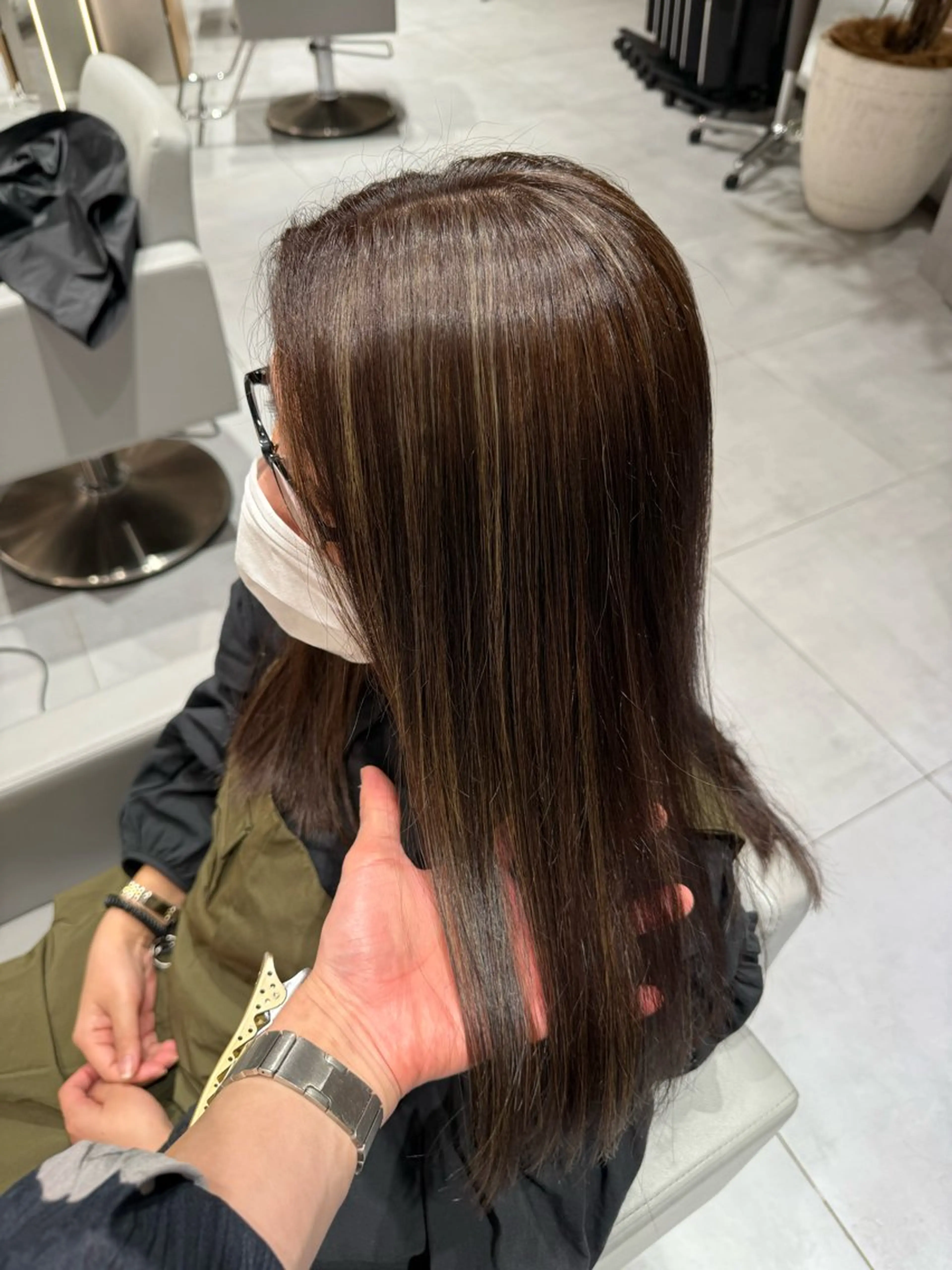 カラー レイヤーカット 岩谷流星のヘアスタイル