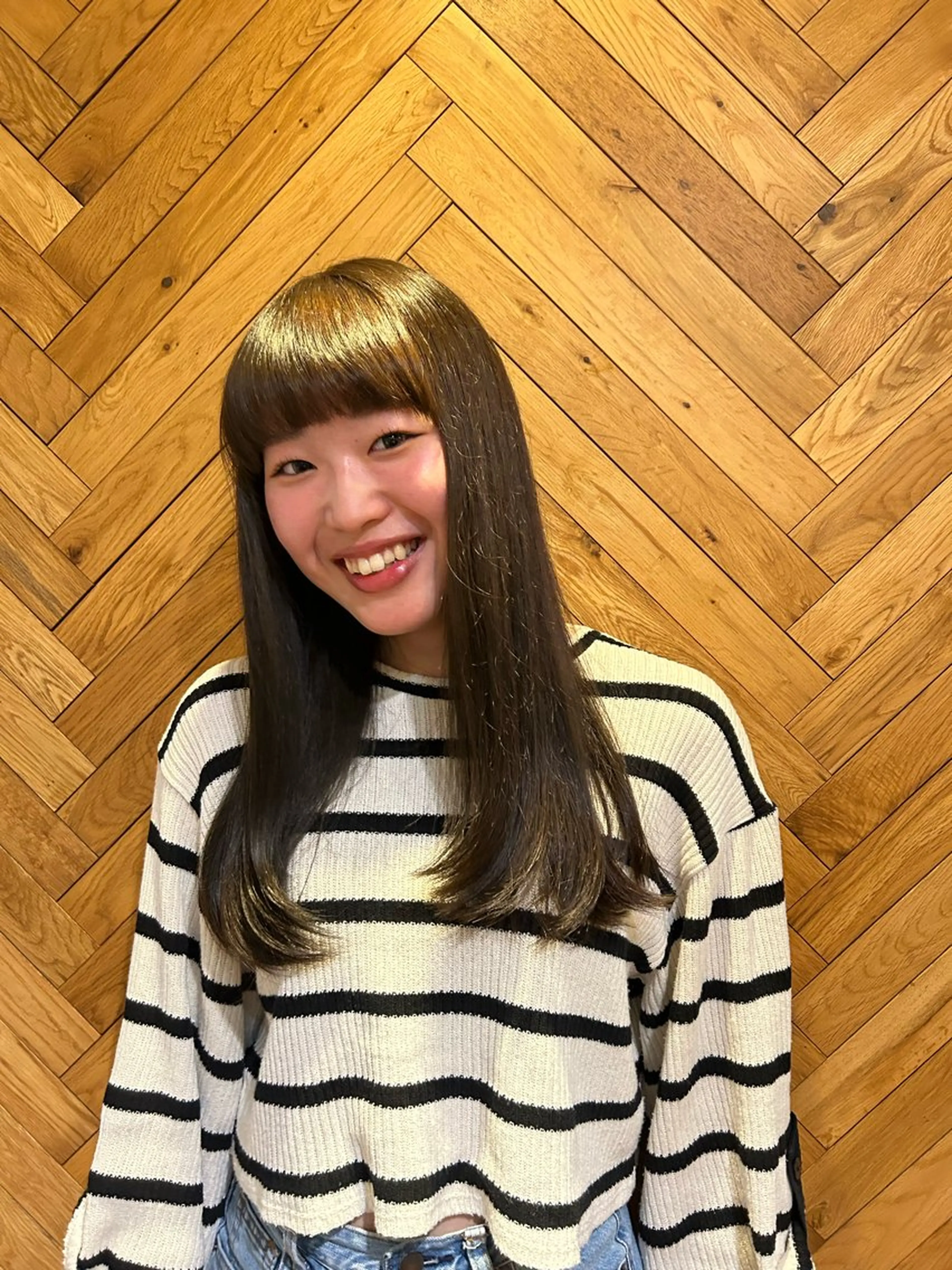 ロング カラー オリーブカラー Toca所属・齋藤 穂乃花のヘアスタイル