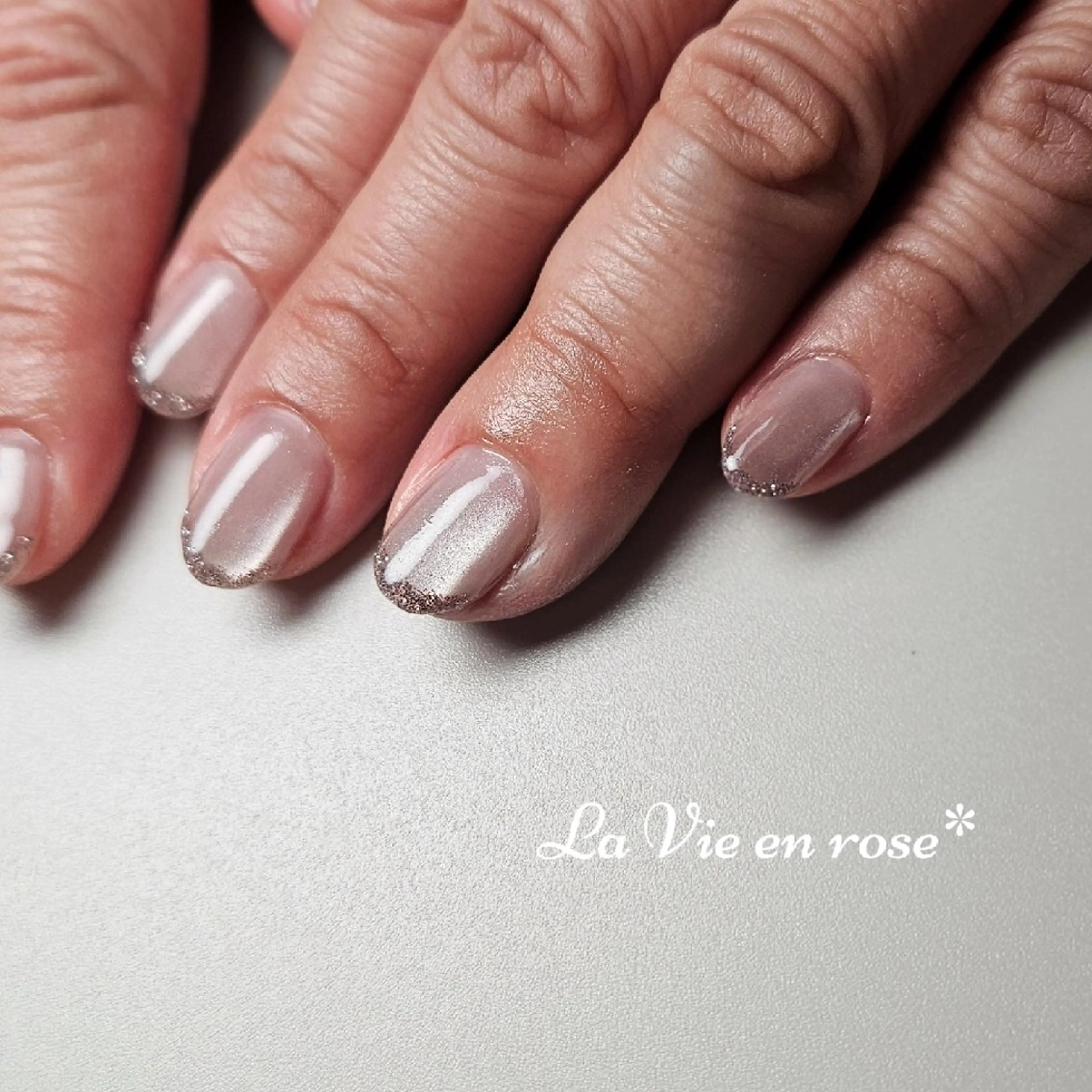 ネイル ラヴィアン ローズのネイルデザイン