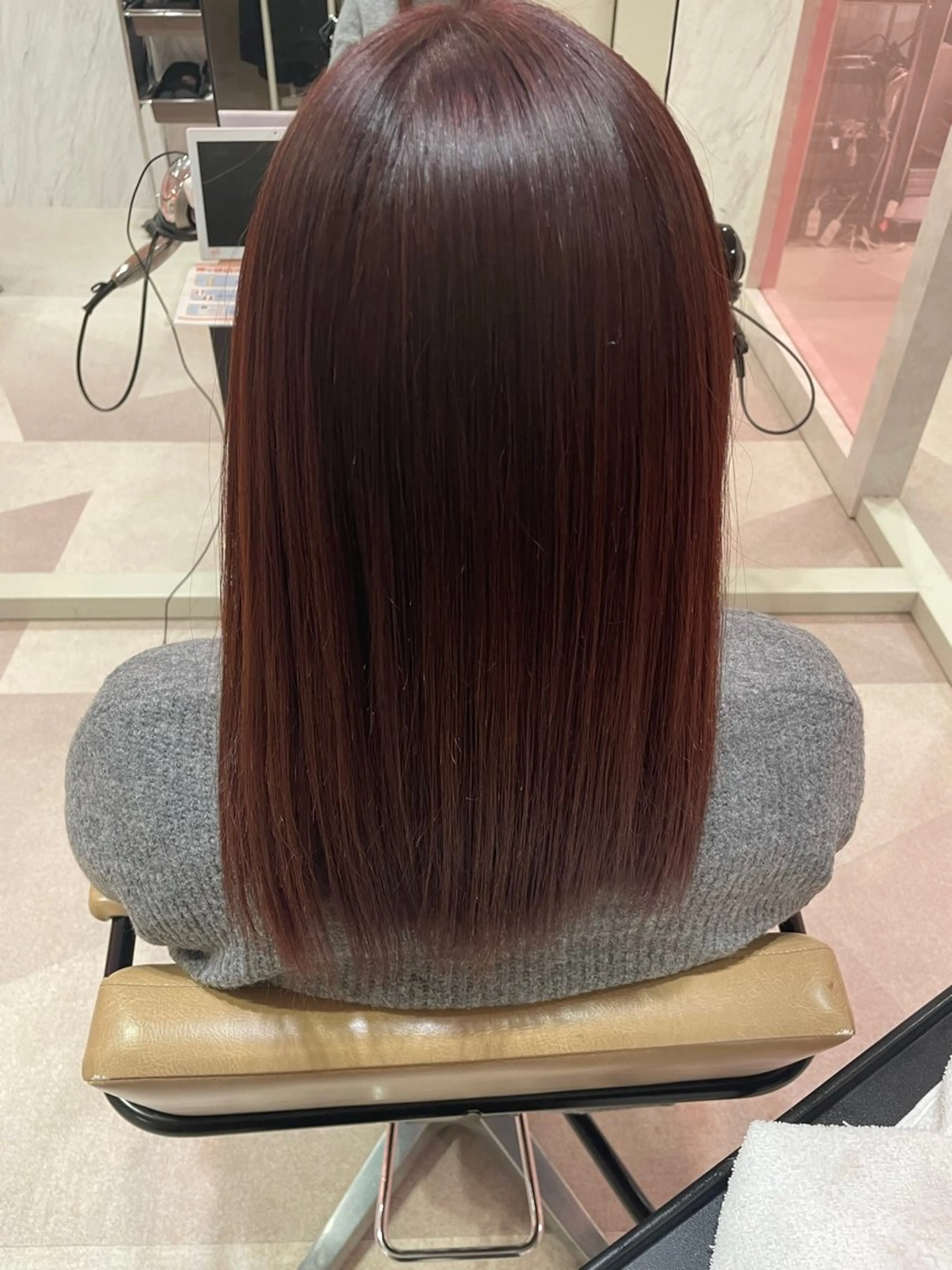 カラー 大山 莉奈のヘアスタイル