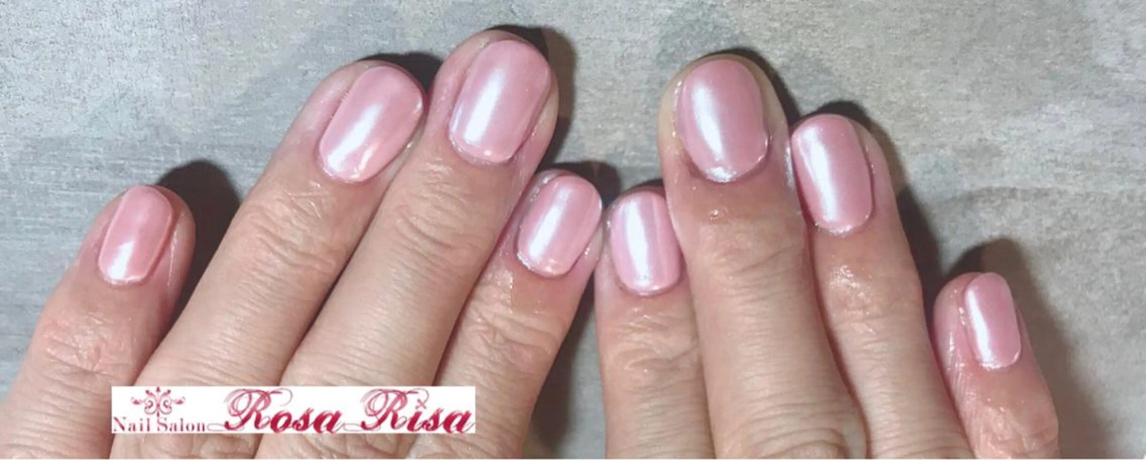 ショート ネイル ミラーネイル ピンク ホワイト ハンドネイル ネイルスタジオ シェイクユアハンズのネイルデザイン