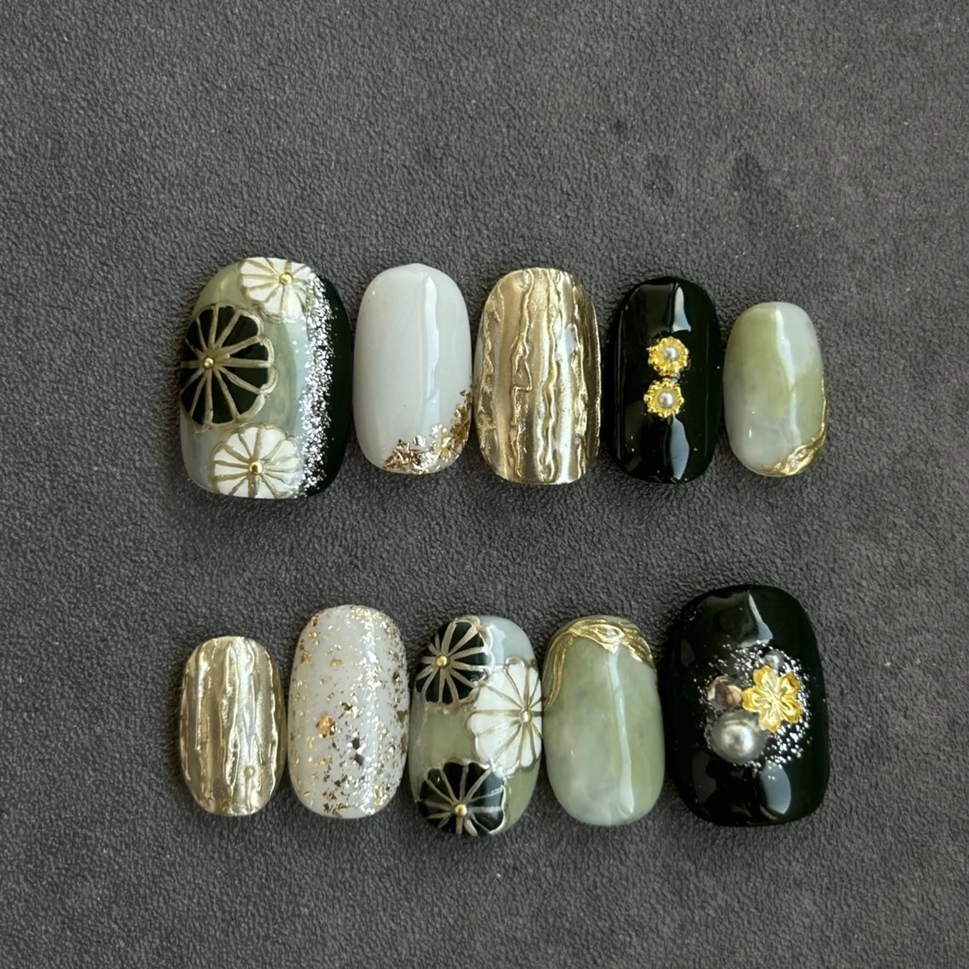 ネイル 成人式 ネイルチップ Ray. Maayaのネイルデザイン