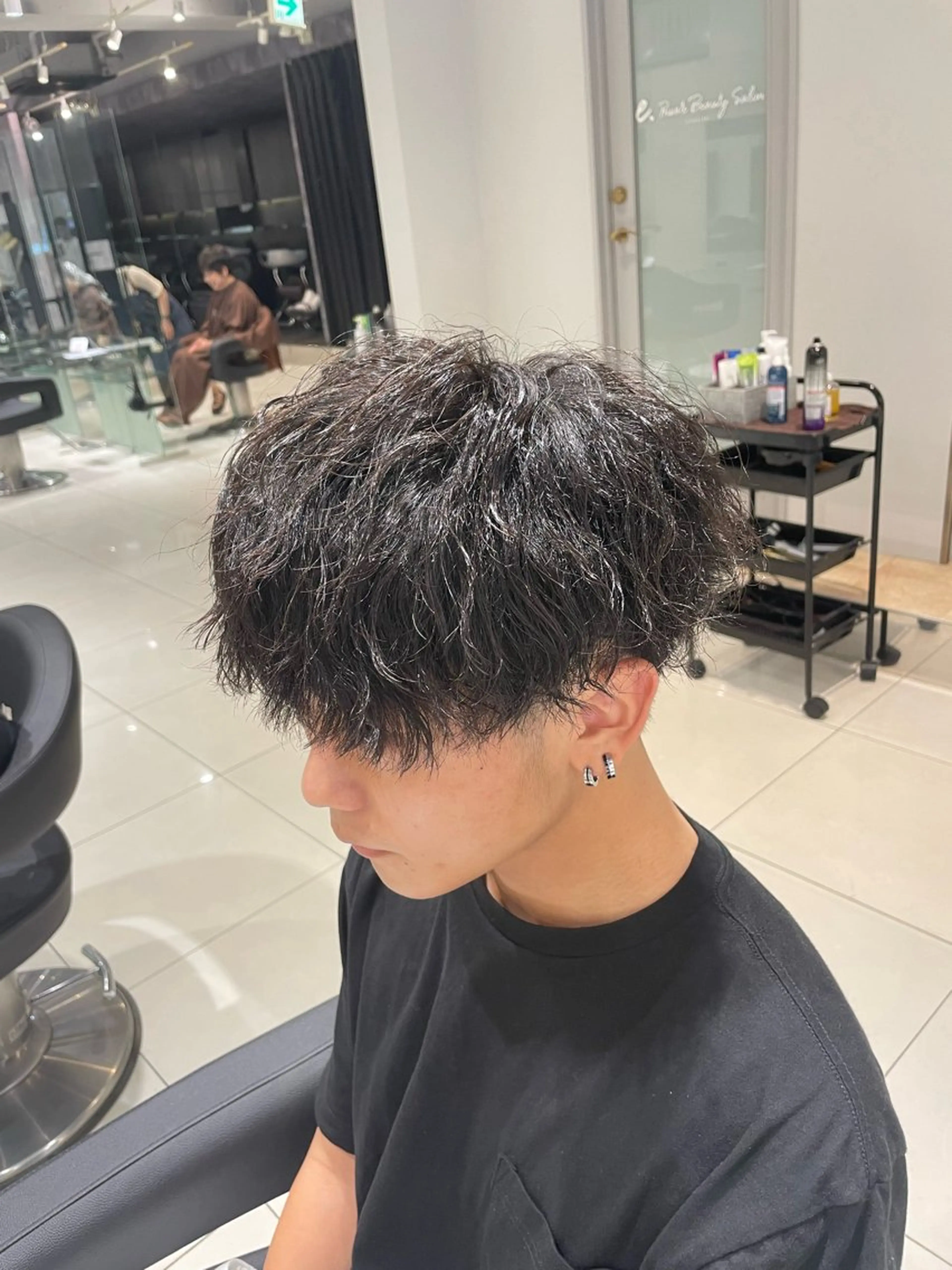 マンツーマン施術✂️【平日限定】大人気🔥カット＋ツイストスパイラルor波巻きパーマ＋5stepトリートメントの写真