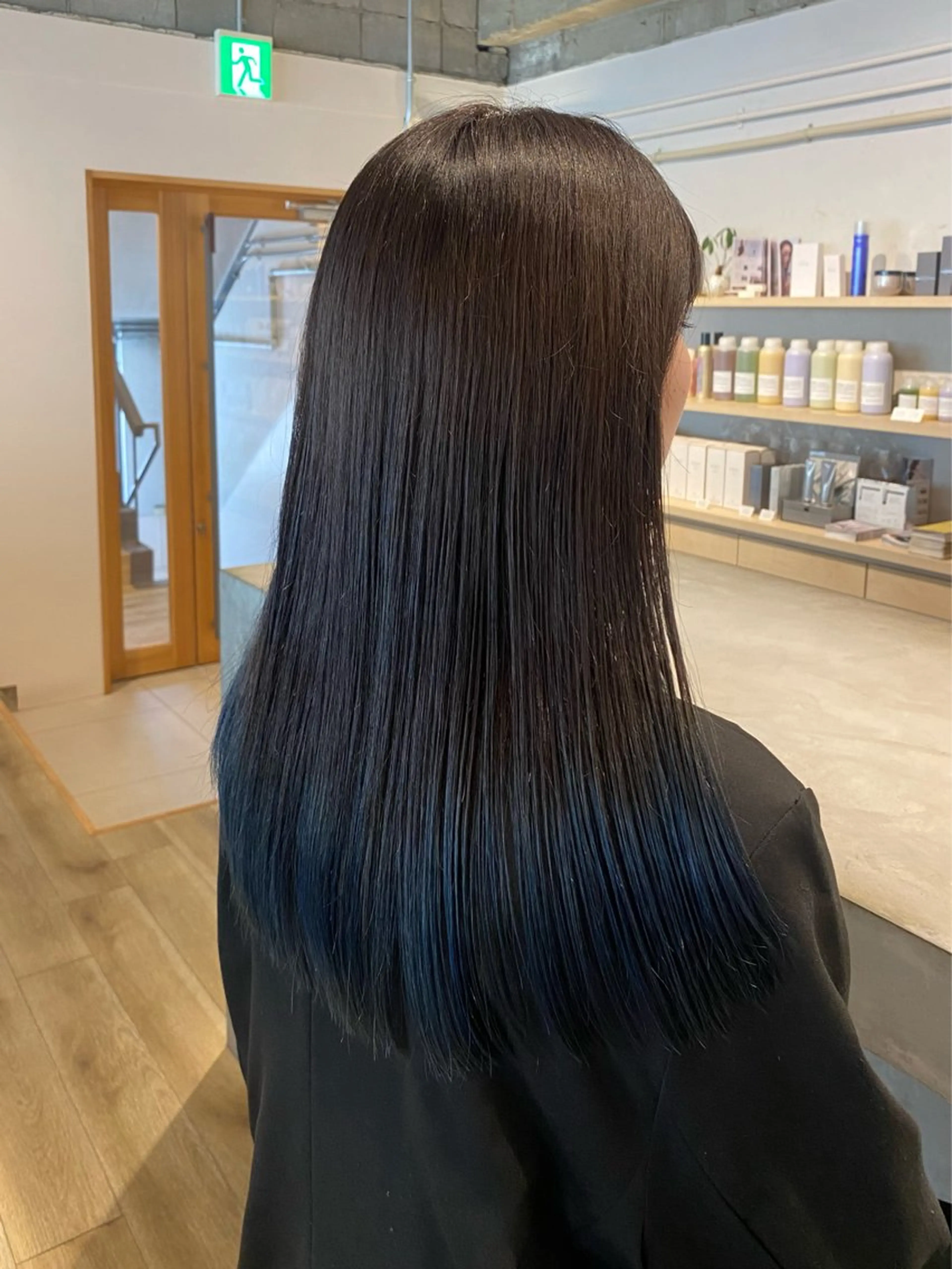 ロング カット ヘアカラー ai ㅤのヘアスタイル