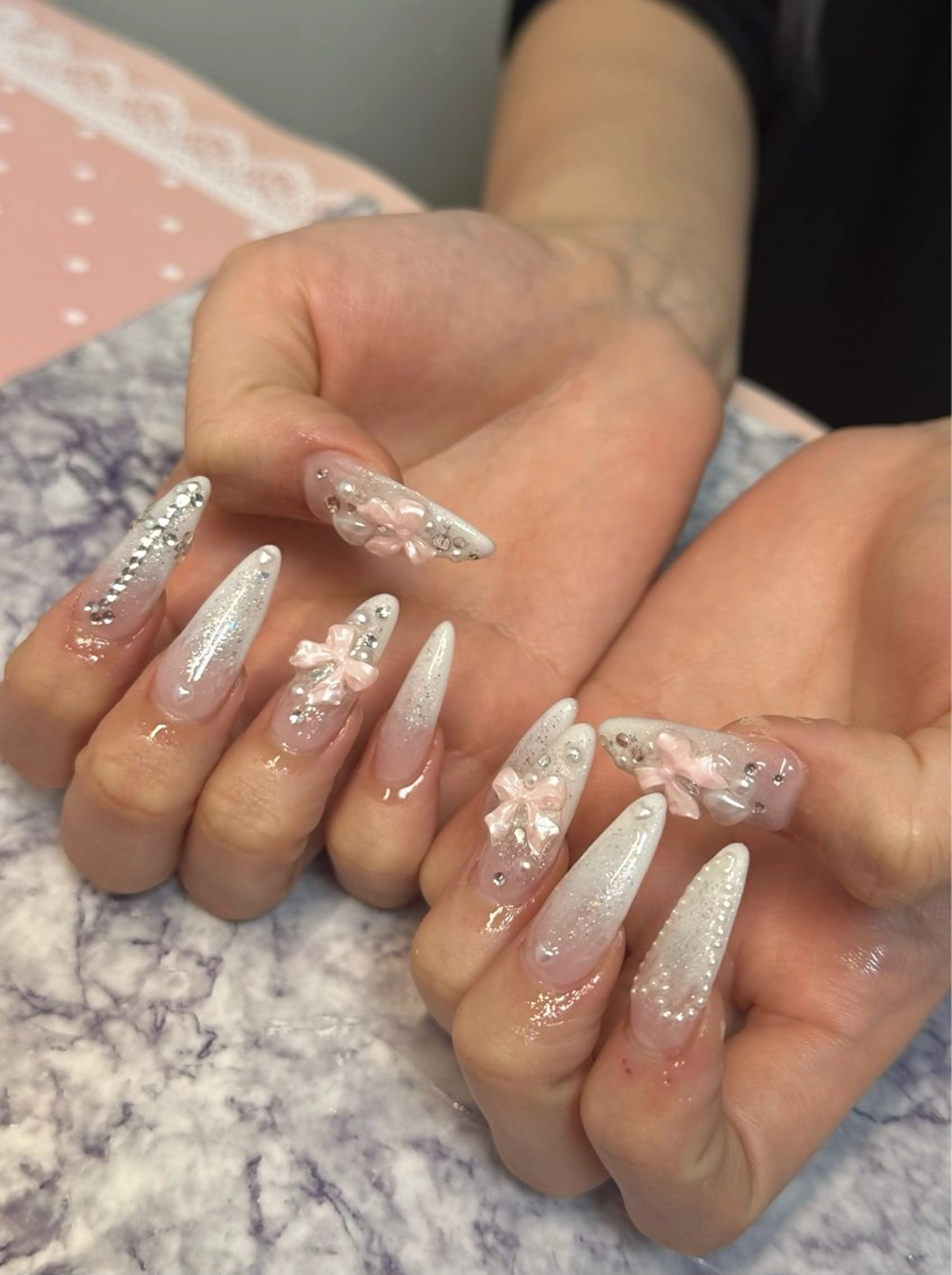 ネイル ハンドネイル Pretzels🥨 【プレッツェル】ミウのネイルデザイン