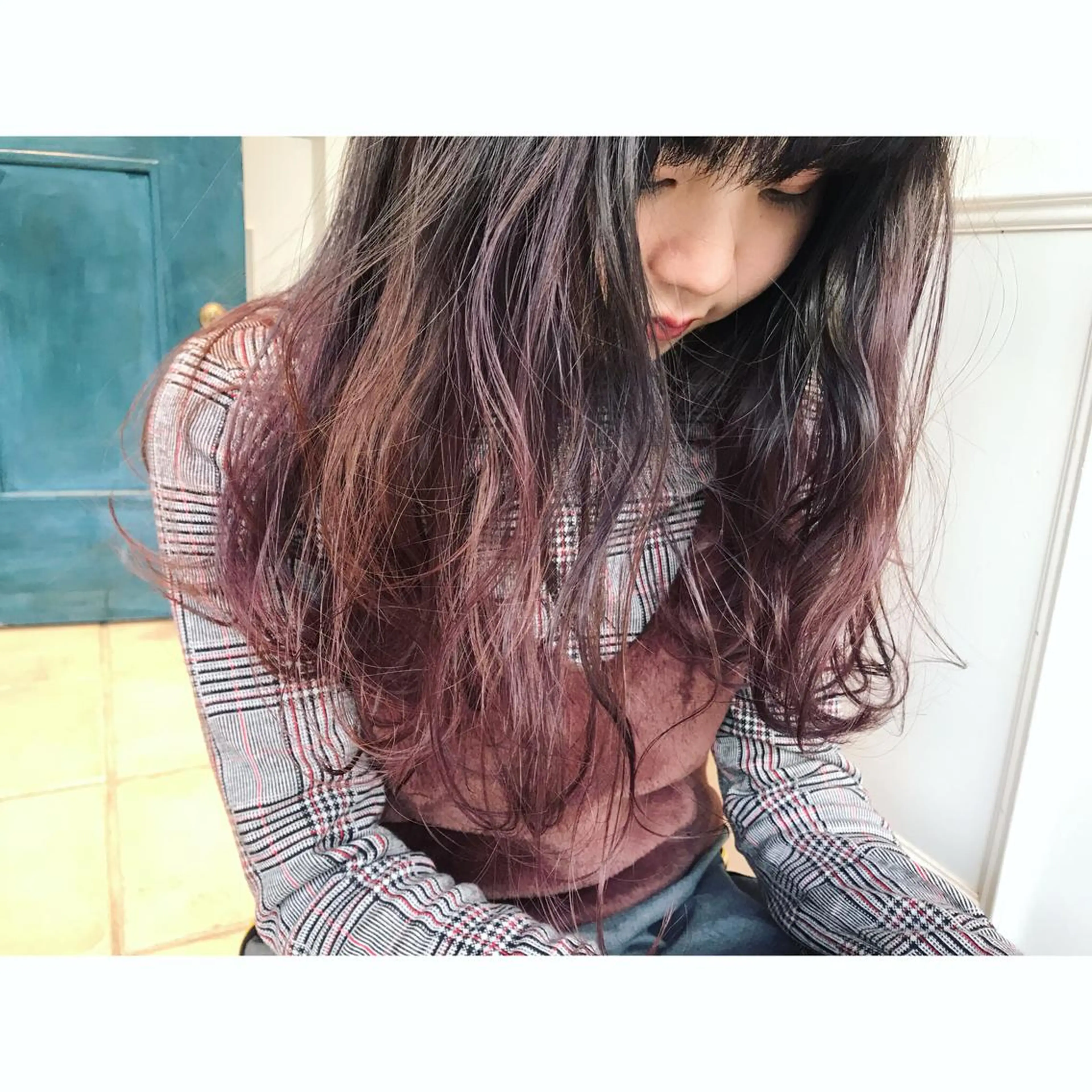 ロング カラー グラデーションカラー ピンクカラー バイオレットカラー カット ヘアカラー トリートメント Musiiik hairのヘアスタイル