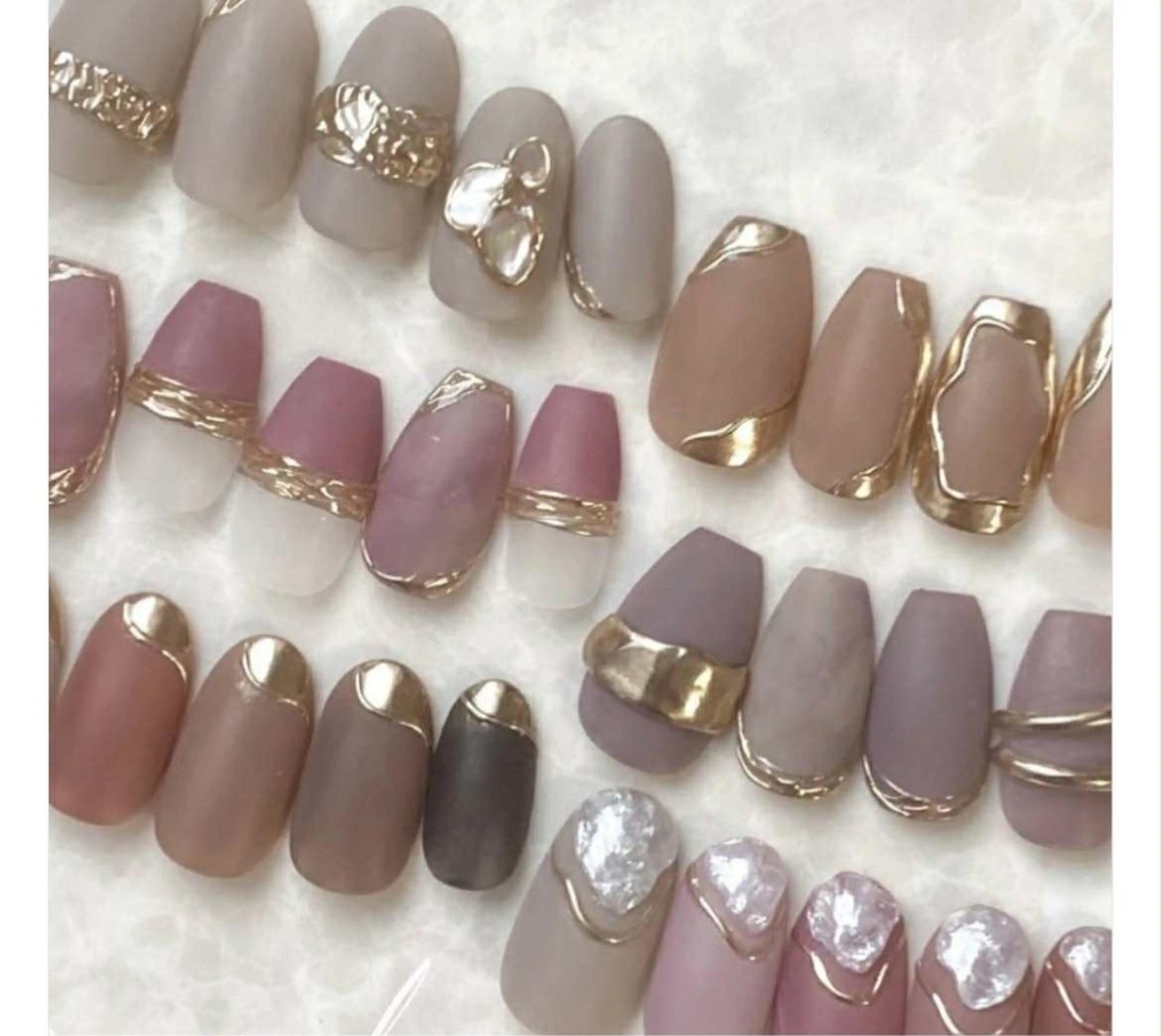 ミラーデザインネイル💅🪞(オフ無し)の写真