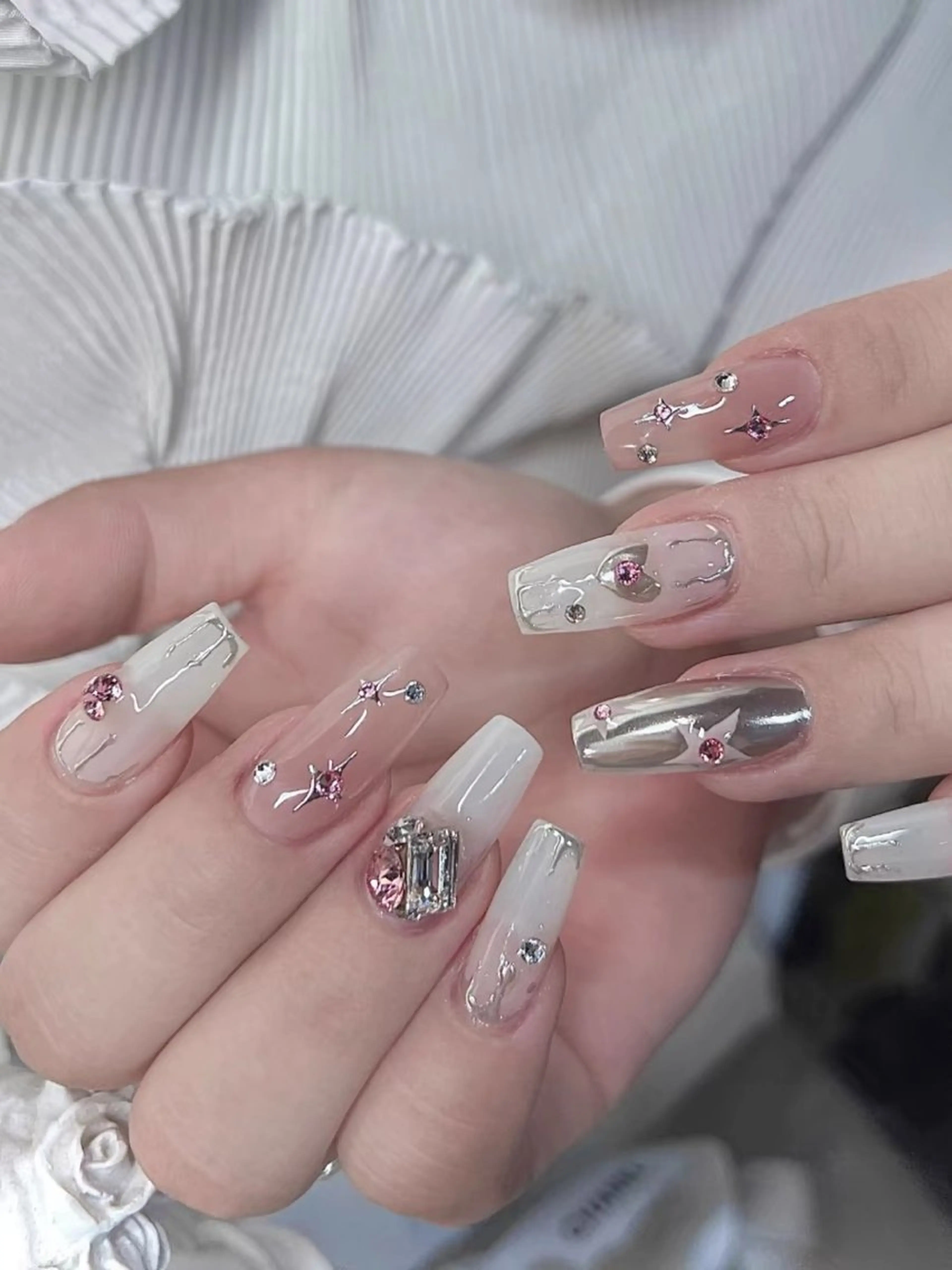 ネイル 菲菲ネイルサロン所属・FF フィフィネイルサロンのネイルデザイン