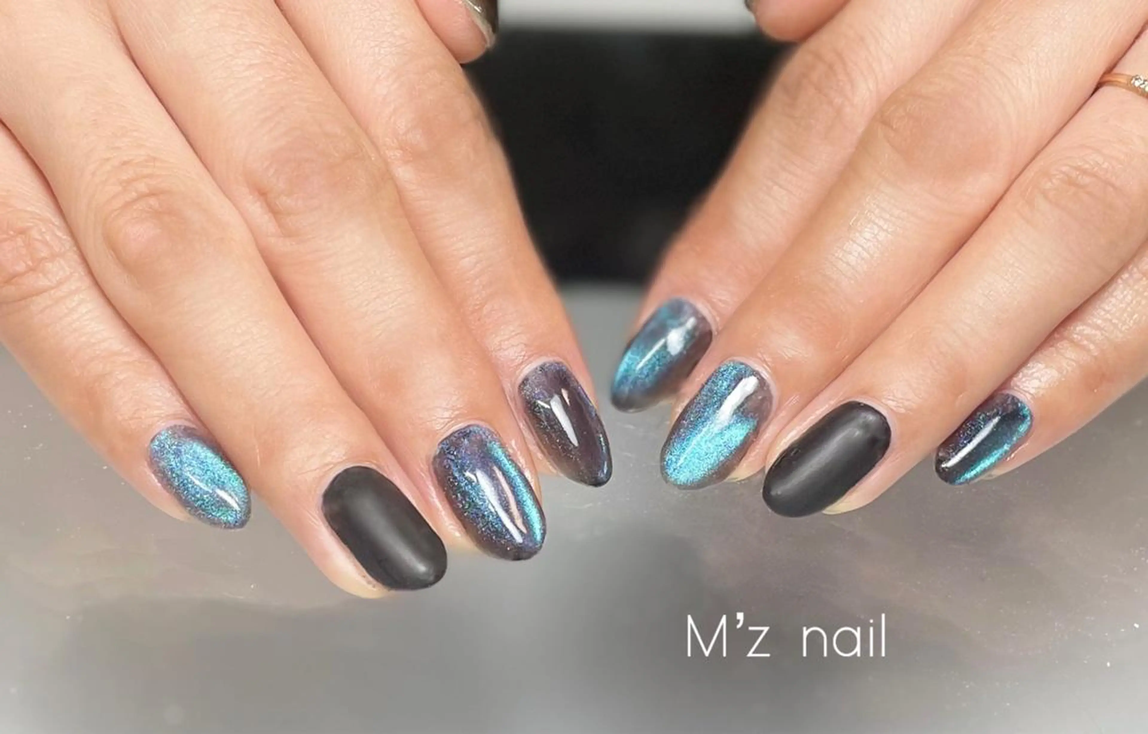 ネイル マグネットネイル ワンカラーネイル M flore (エムフローレ)のネイルデザイン