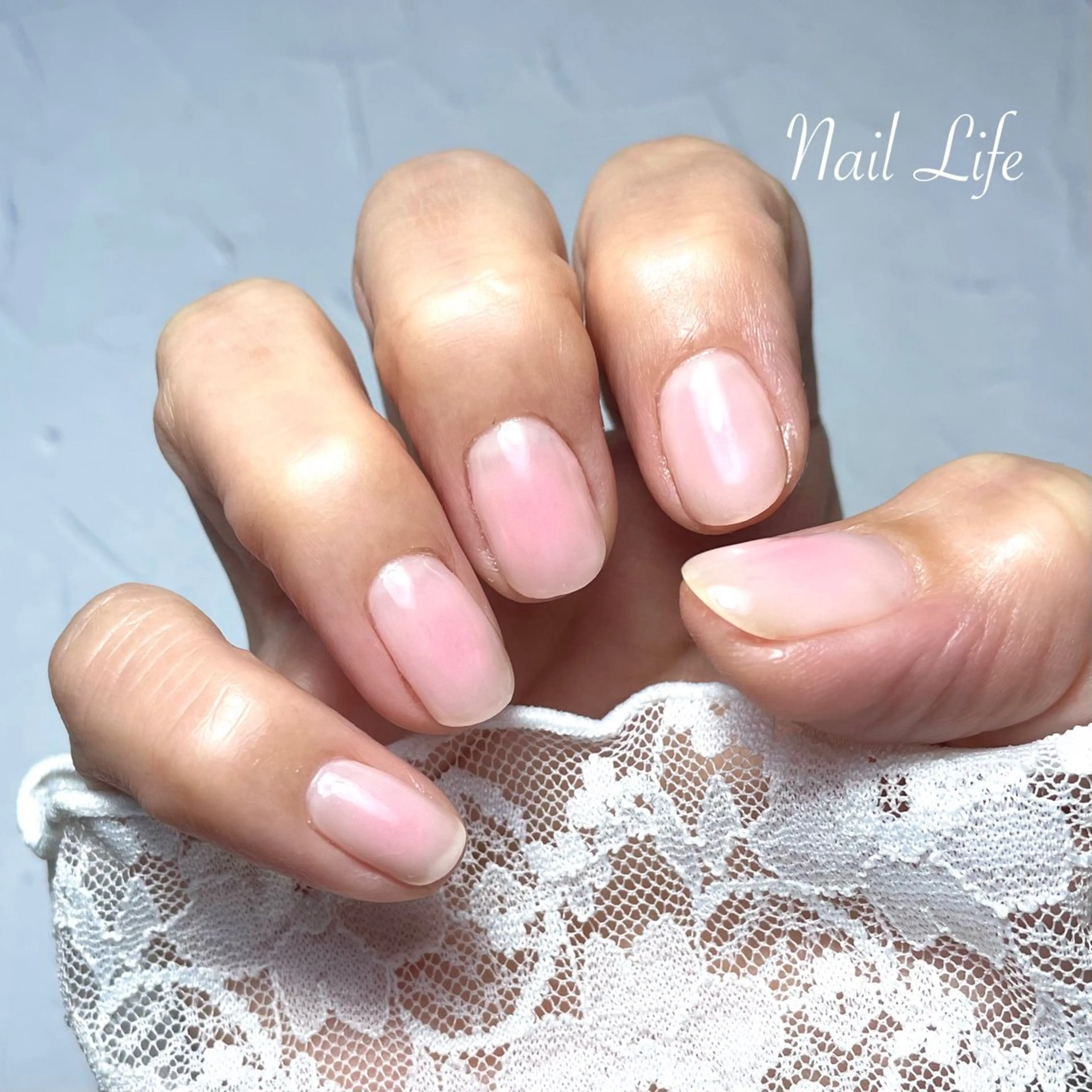 ネイル チークネイル ピンク ホワイト 大嶋 めぐみのネイルデザイン