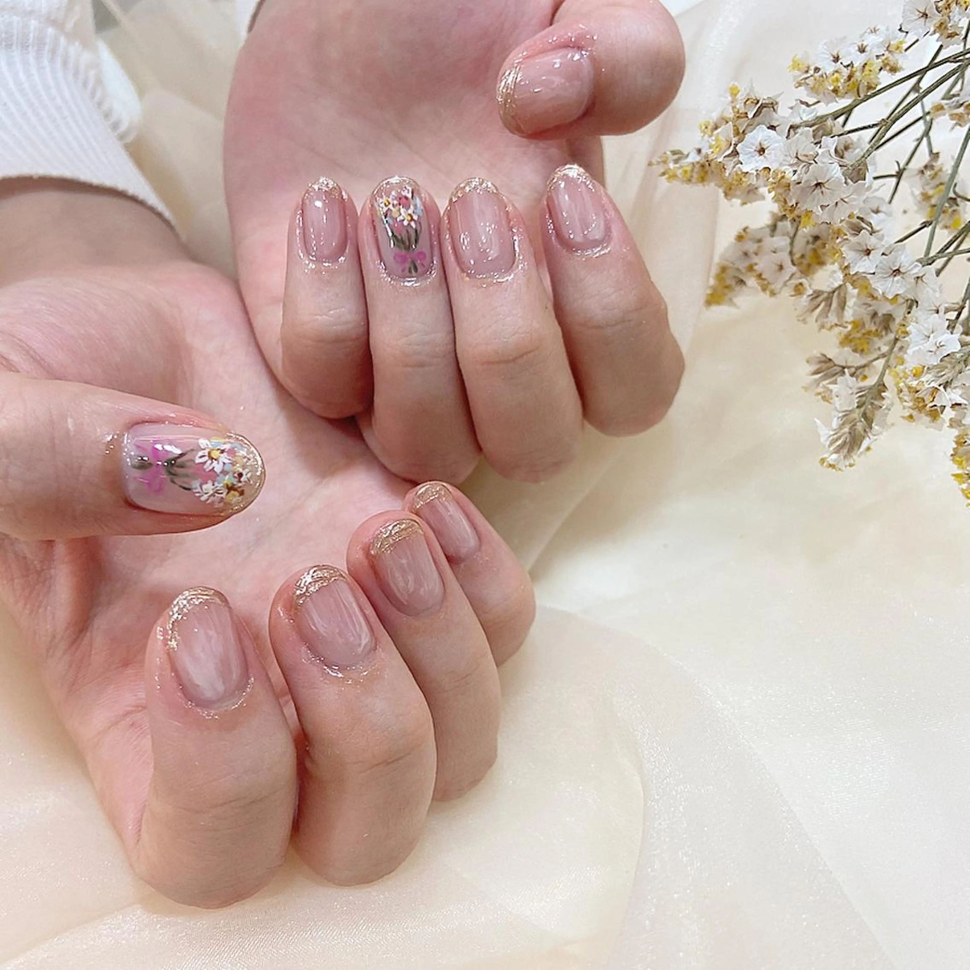 ネイル ニュアンスネイル ハンドネイル 𝕄𝕚𝕪𝕦🤍 自由が丘⌇パラジェルのネイルデザイン