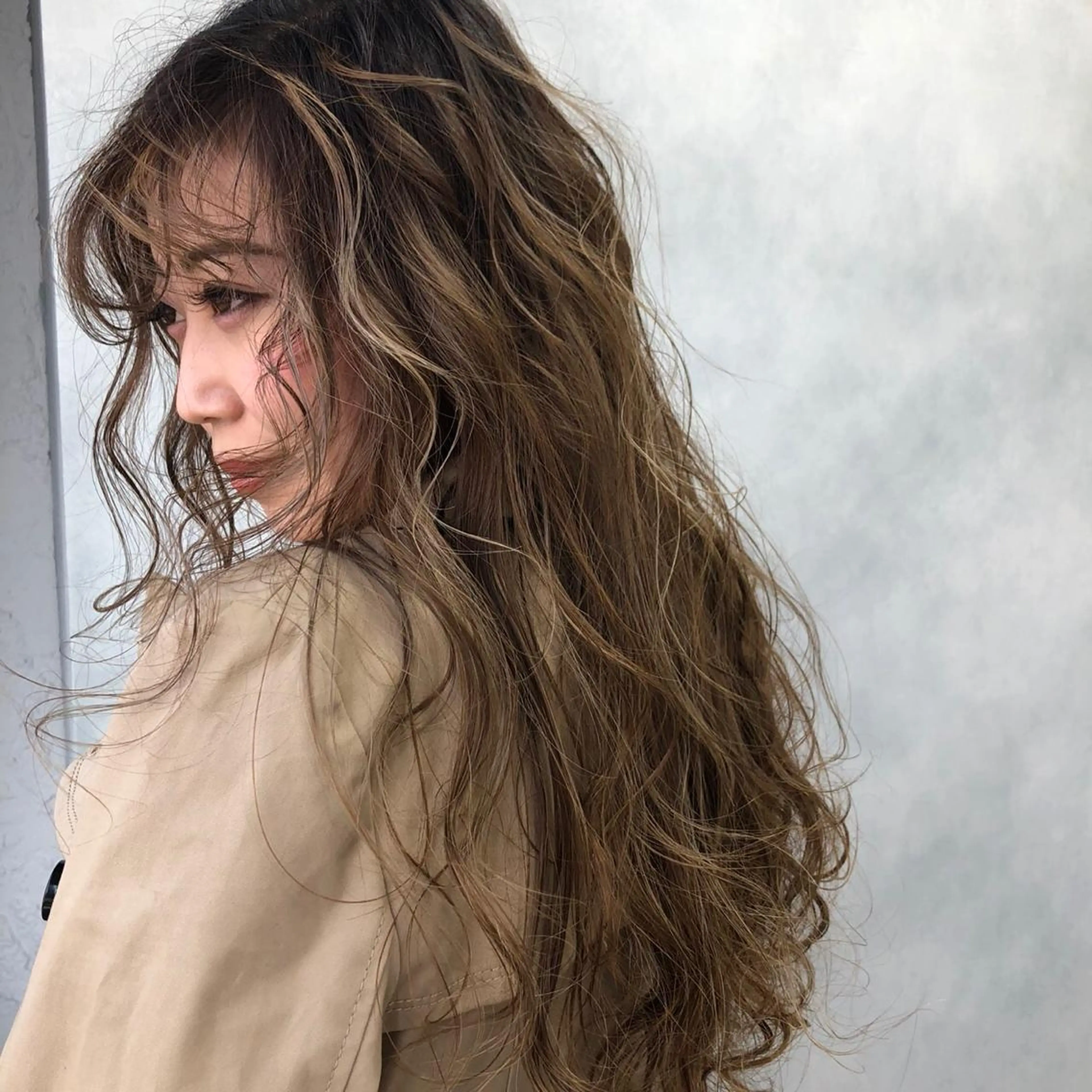 ロング カラー ハイライトカラー ハイライト ORIKA 美容室のヘアスタイル