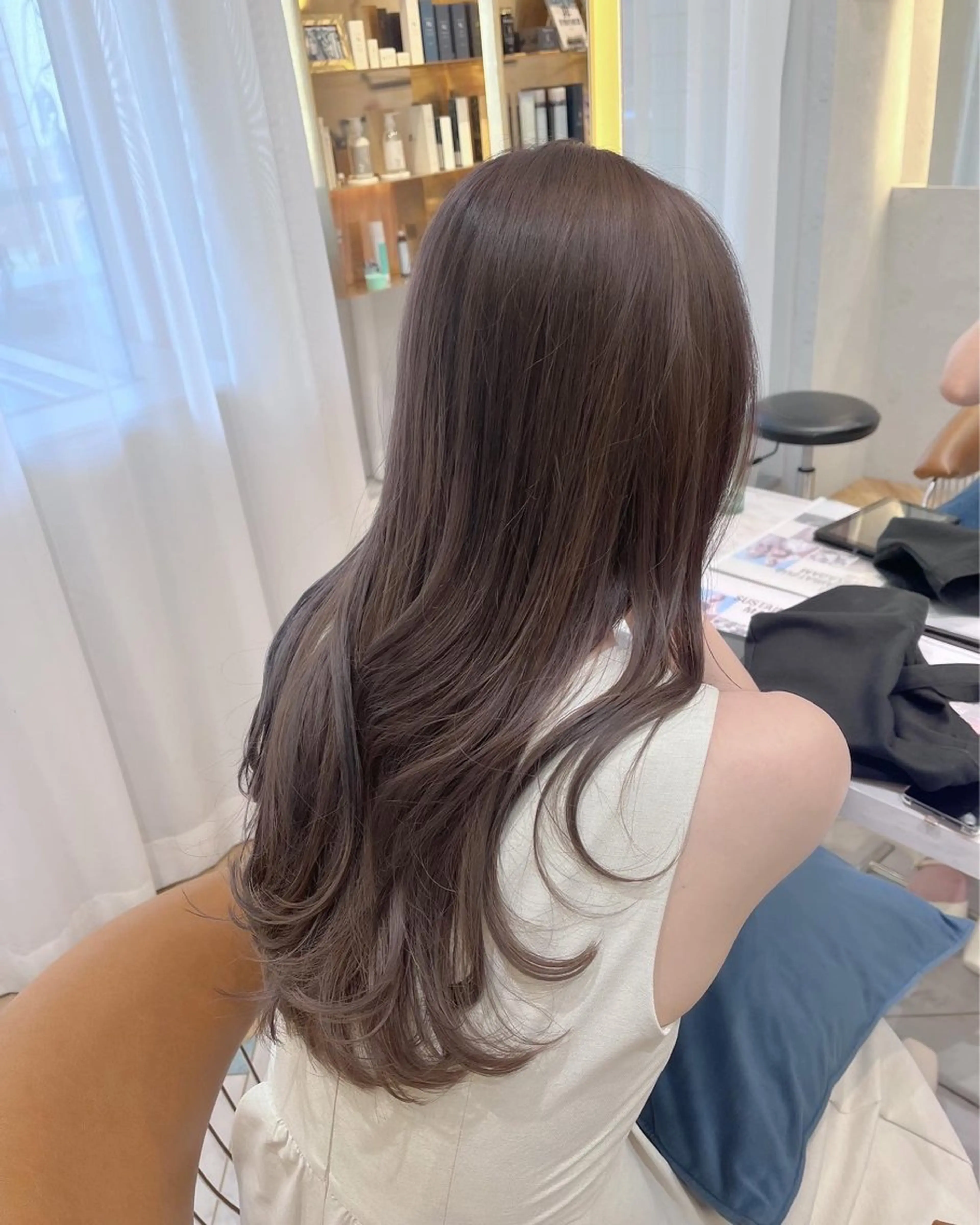 ロング カラー ブリーチ ブラウンカラー 透明感カラー ラベンダーカラー カット ヘアカラー 透明感カラー│ レイヤーヘア中居美樹のヘアスタイル