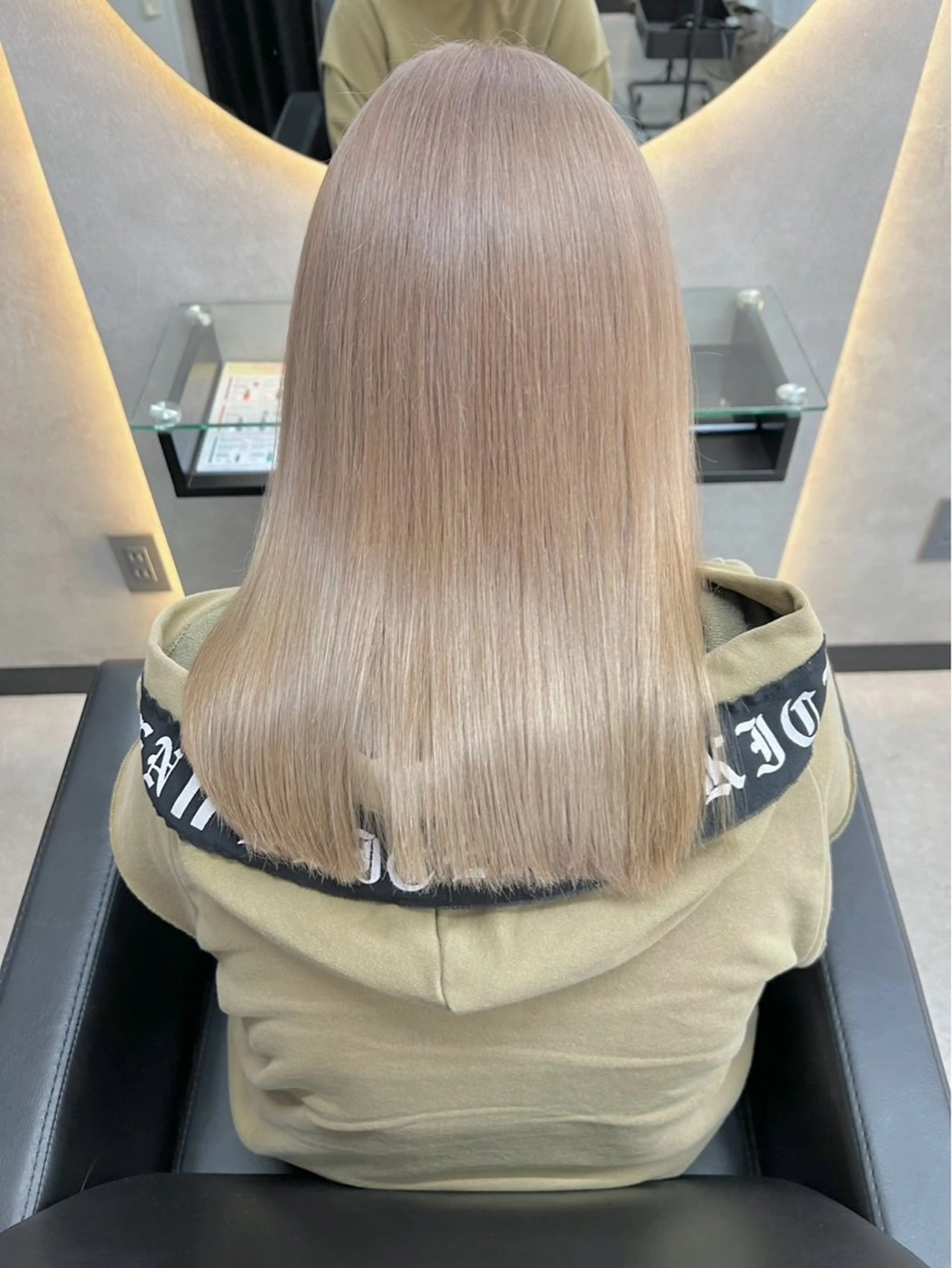 ミディアム 宮田 優花のヘアスタイル