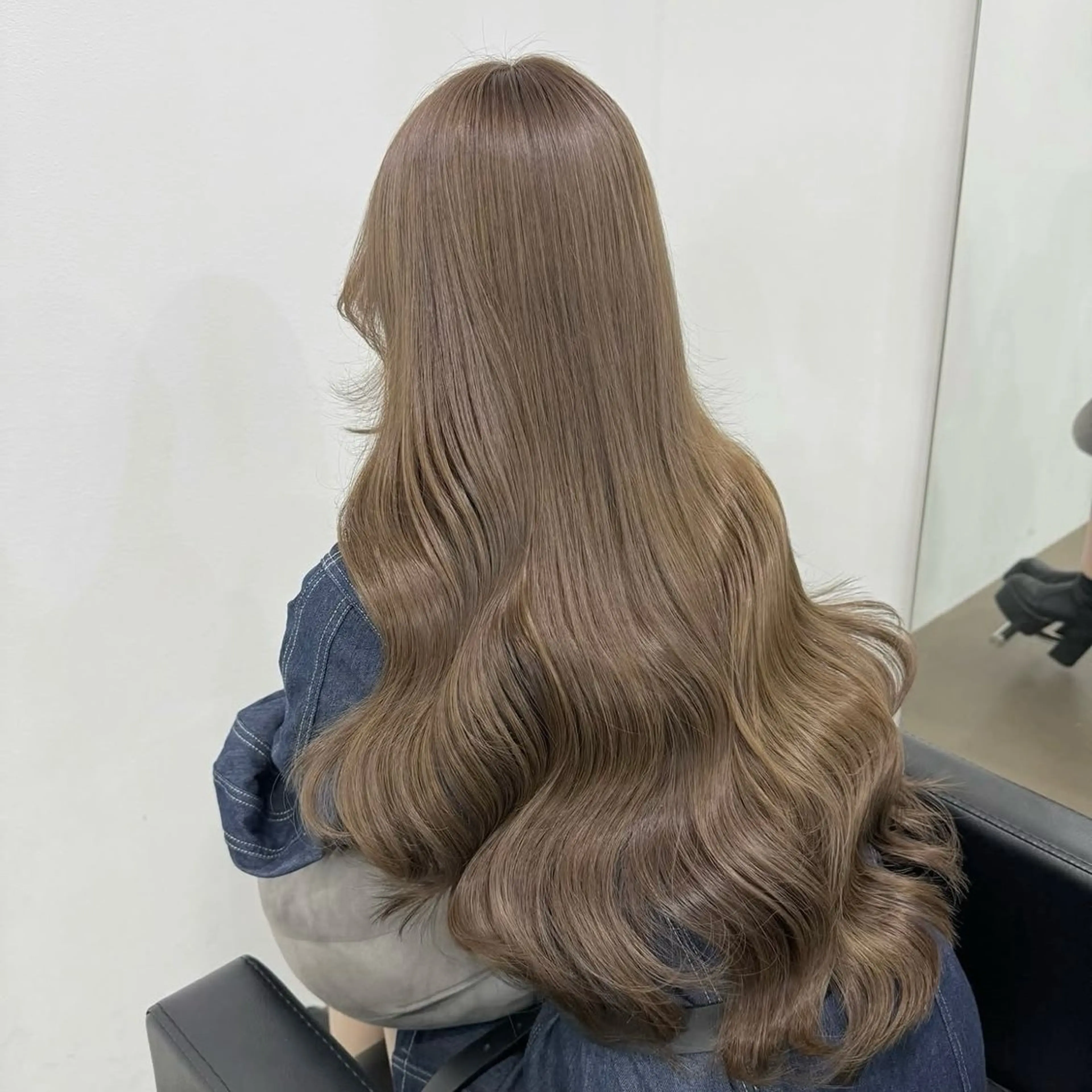 ロング ヘアカラー トリートメント 川元 春奈のヘアスタイル