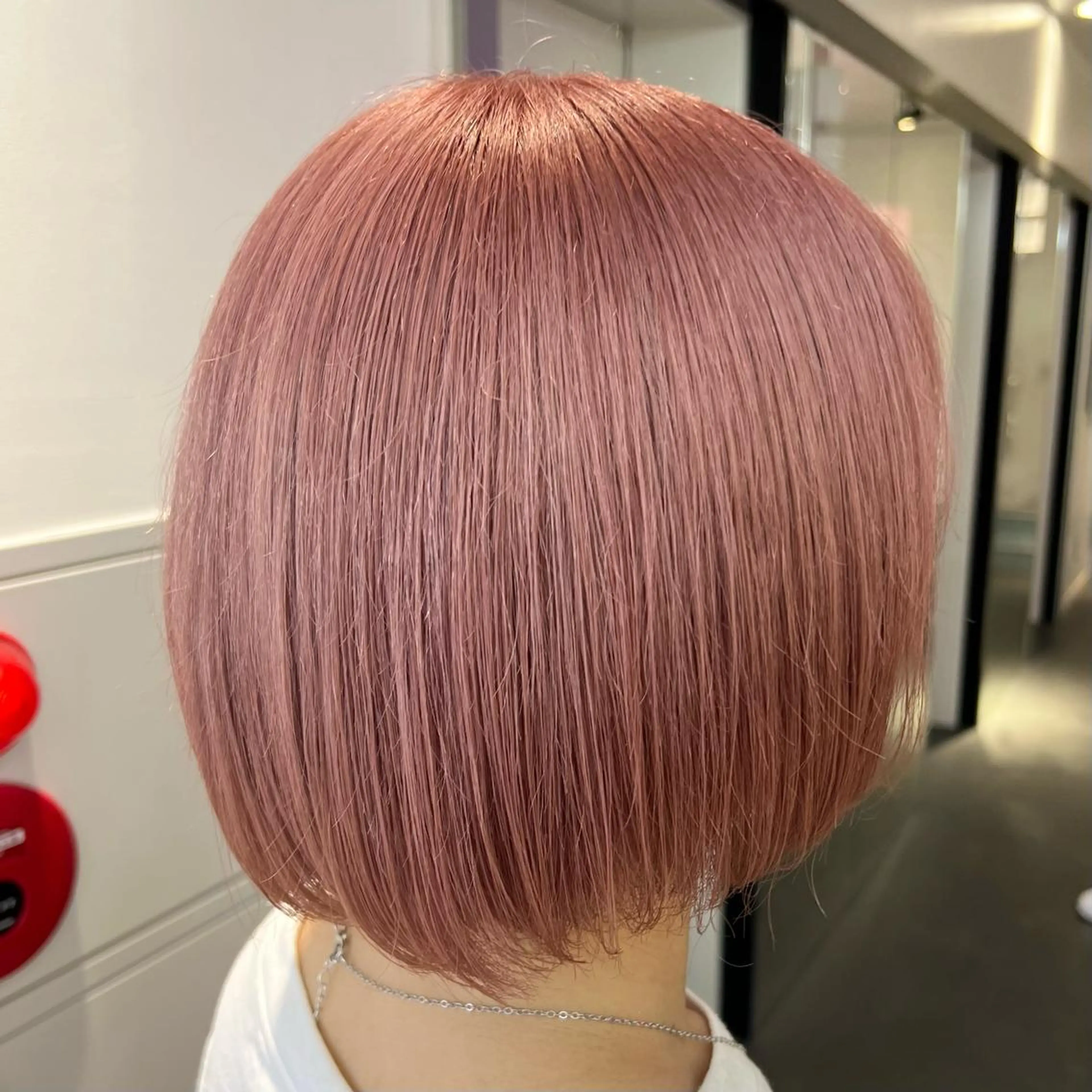 ミディアム カラー ヘアカラー トリートメント 🌼動き×透明感🩵 ハイトーン/ナナのヘアスタイル