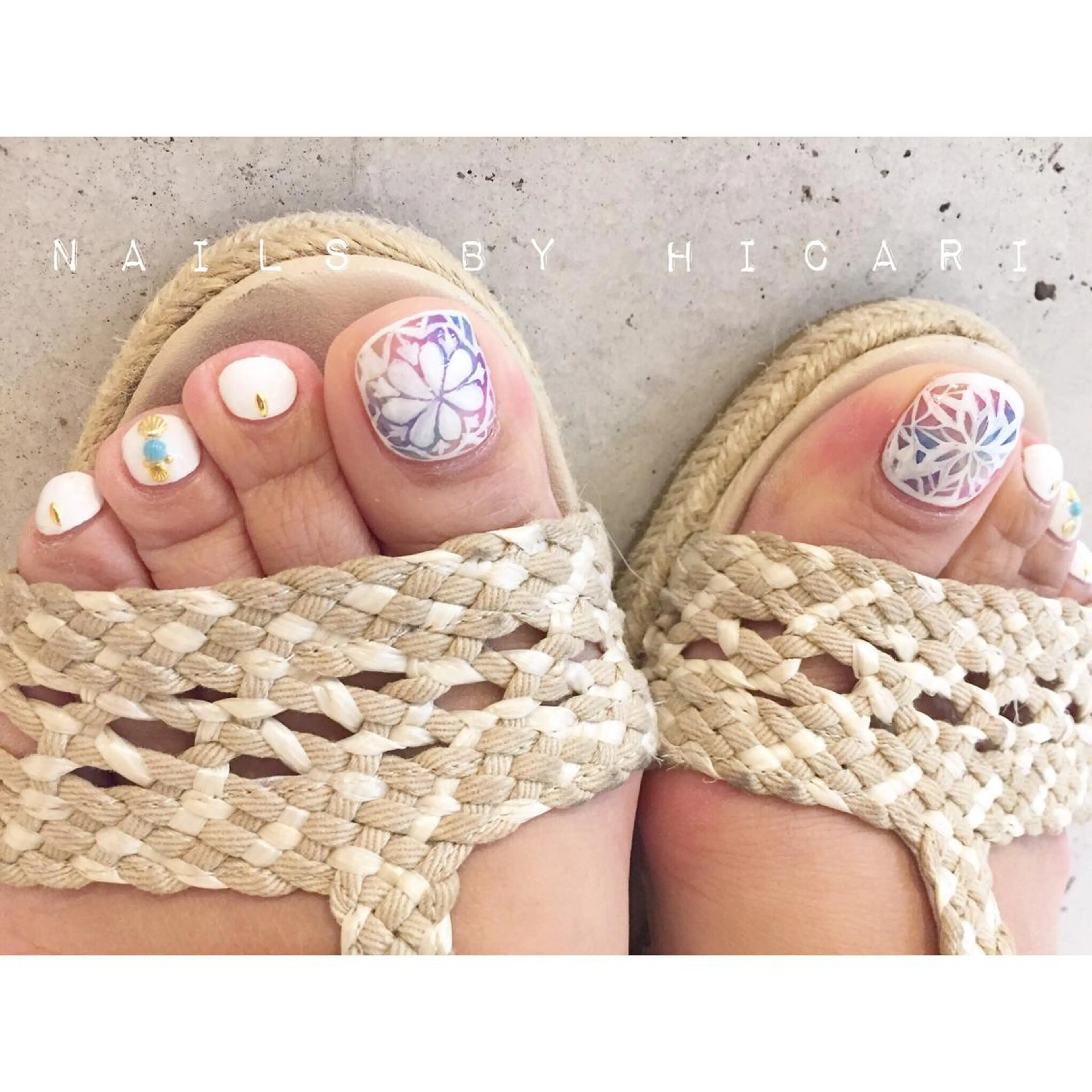 ショート カラー ネイル マツエク・マツパ ジェルネイル ニュアンスネイル パラジェル illum hicariのネイルデザイン