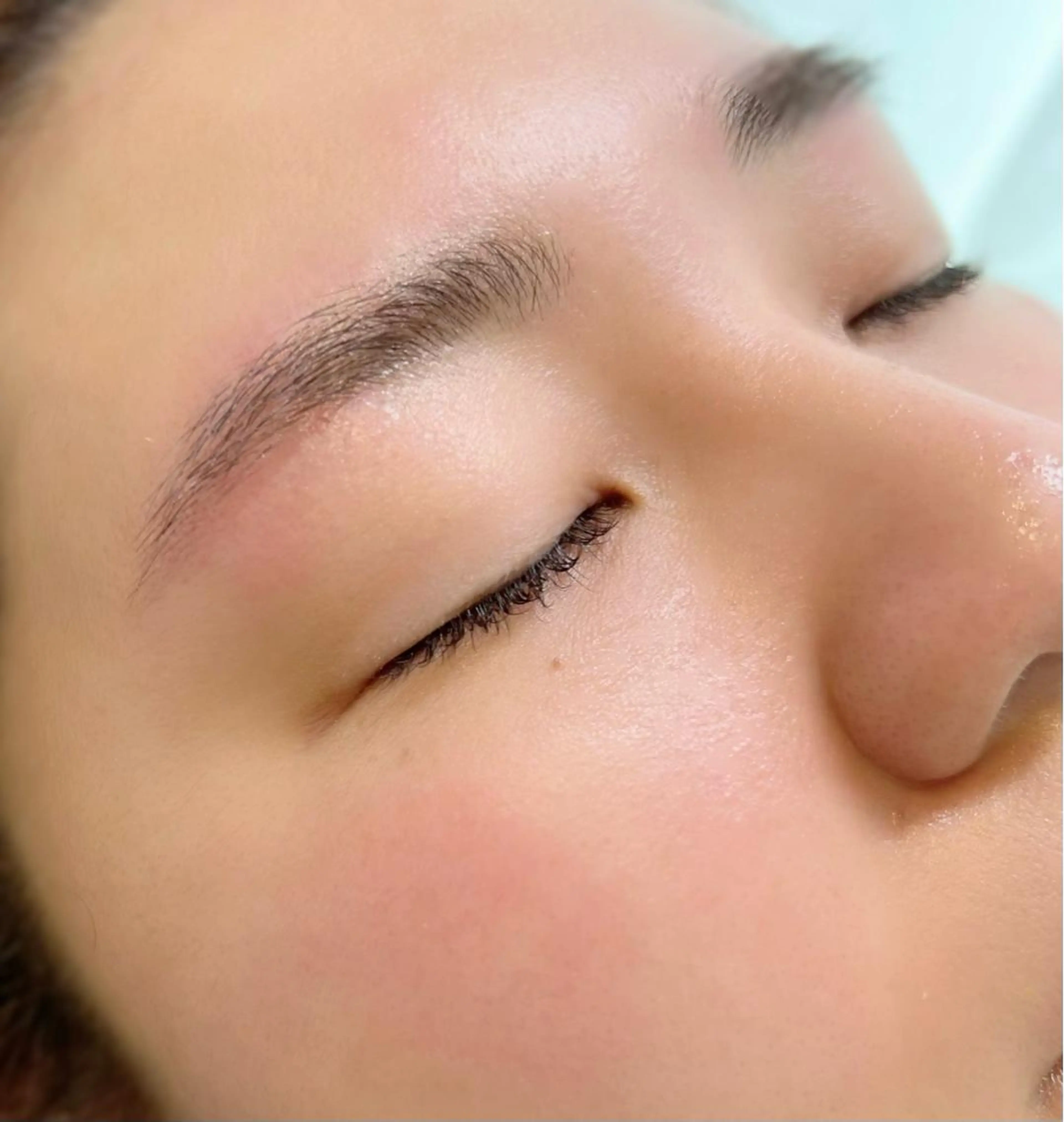 U2所属・U2 eyelash akikoの眉毛・アイブロウイメージ