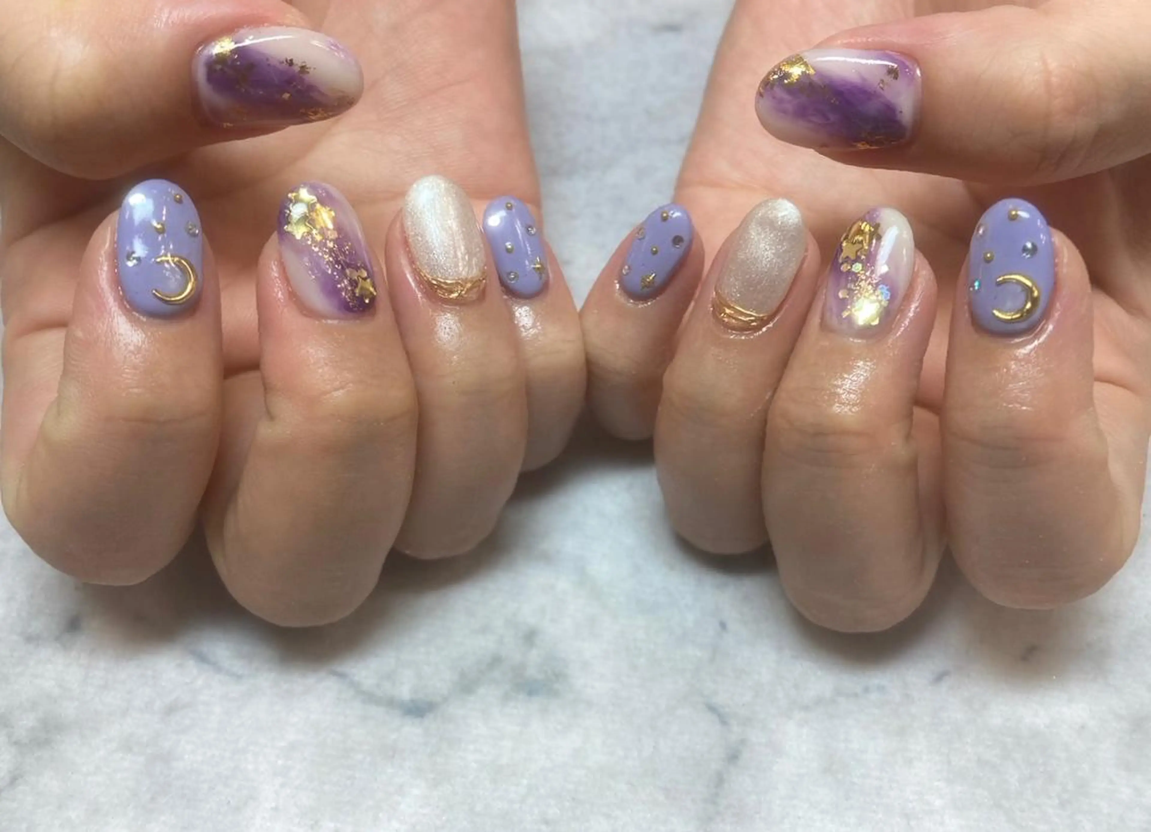 ネイル ネイルリボン 受付スタッフのネイルデザイン